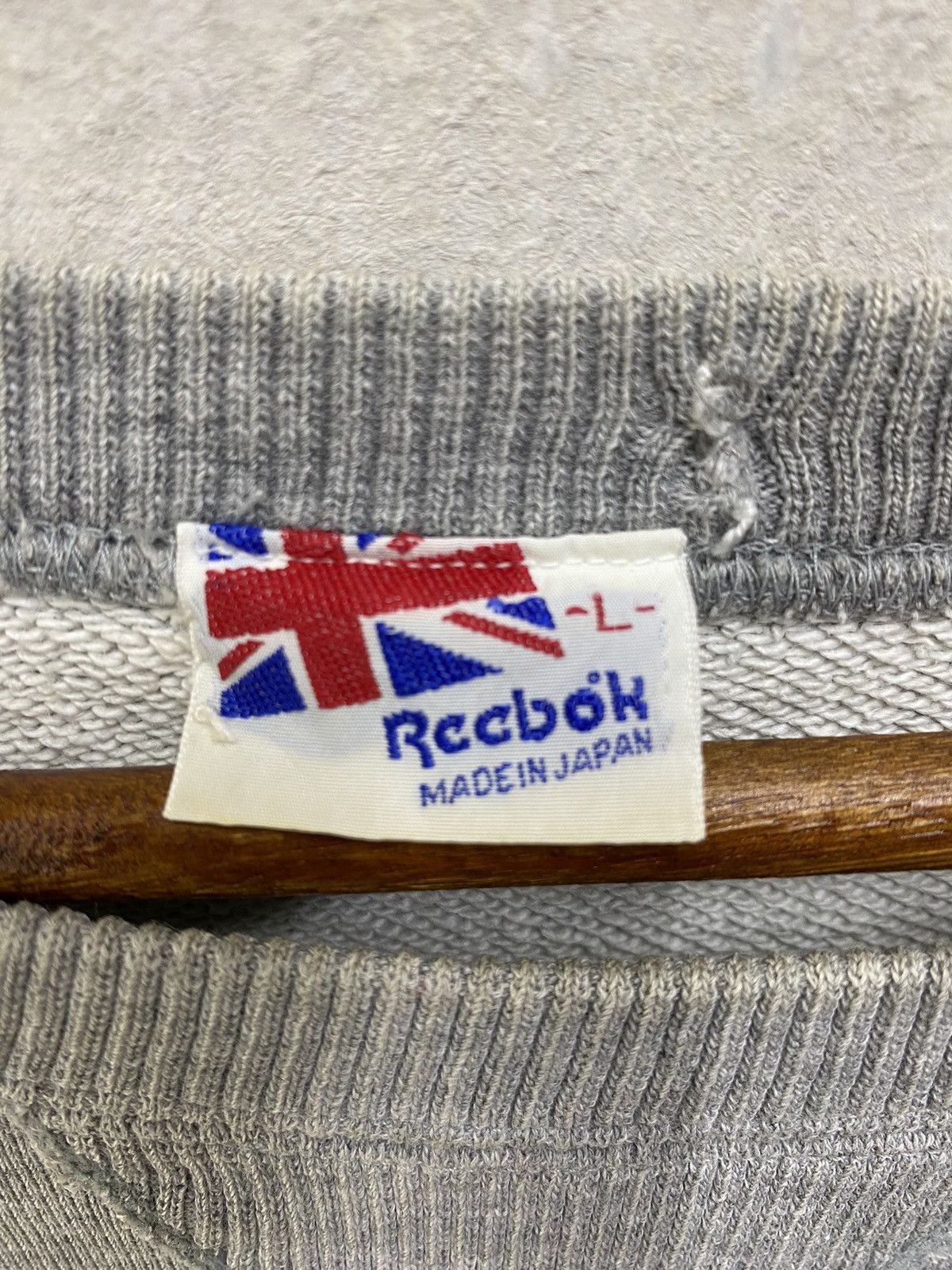 Reebok Vintage Reebok Big Spellout Made In Japan Crewneck Size L Size US L / EU 52-54 / 3 - 7 Thumbnail