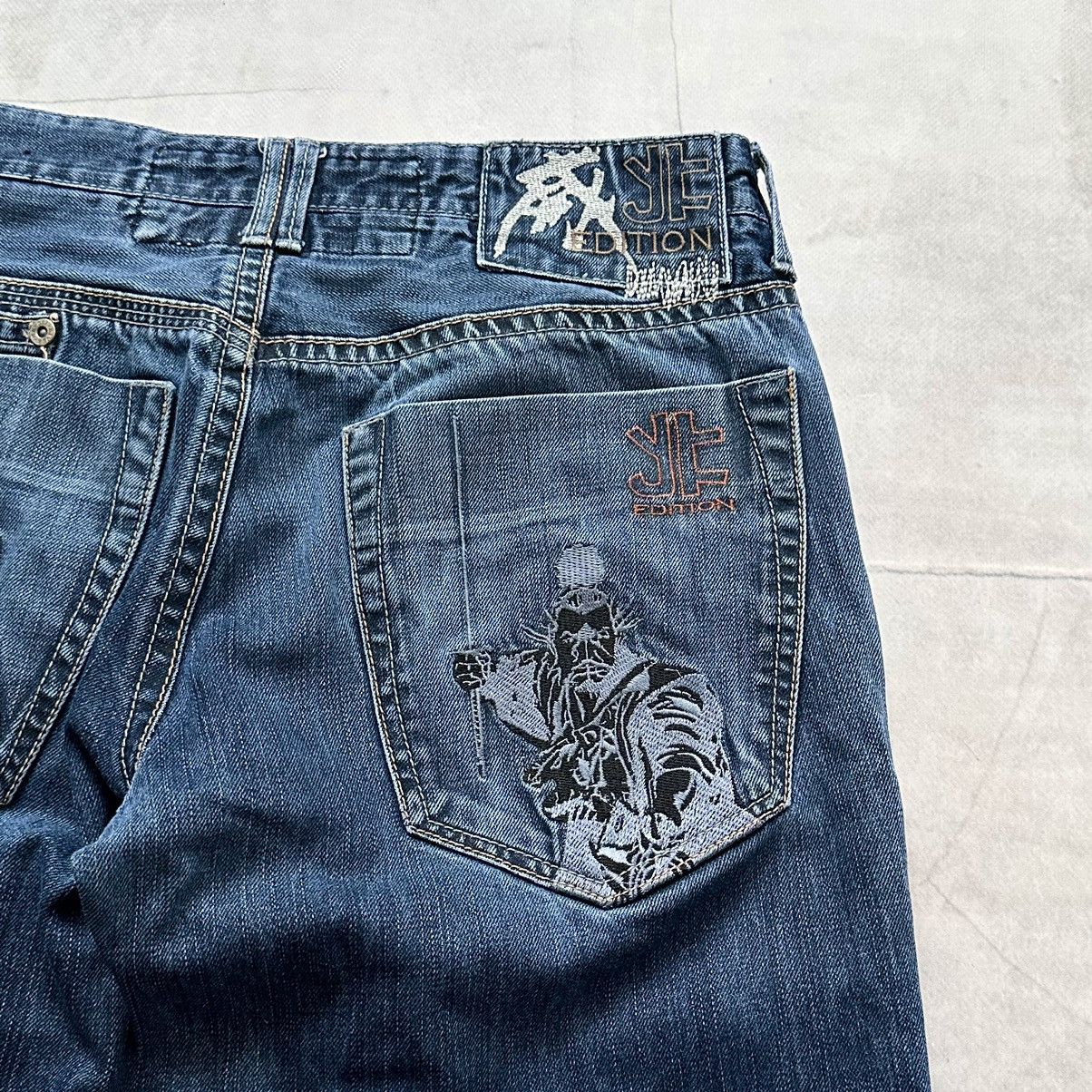 Red Monkey Japan Samurai Jeans Hieroglyph Embroidered LGB Evisu Vibe Size US 32 / EU 48 - 3 Thumbnail