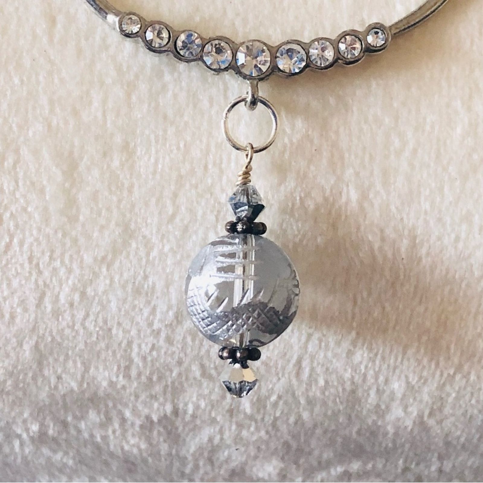 Handmade Handcrafted repurpose moon glow amulet glass Pearl neckla Size ONE SIZE - 9 Thumbnail