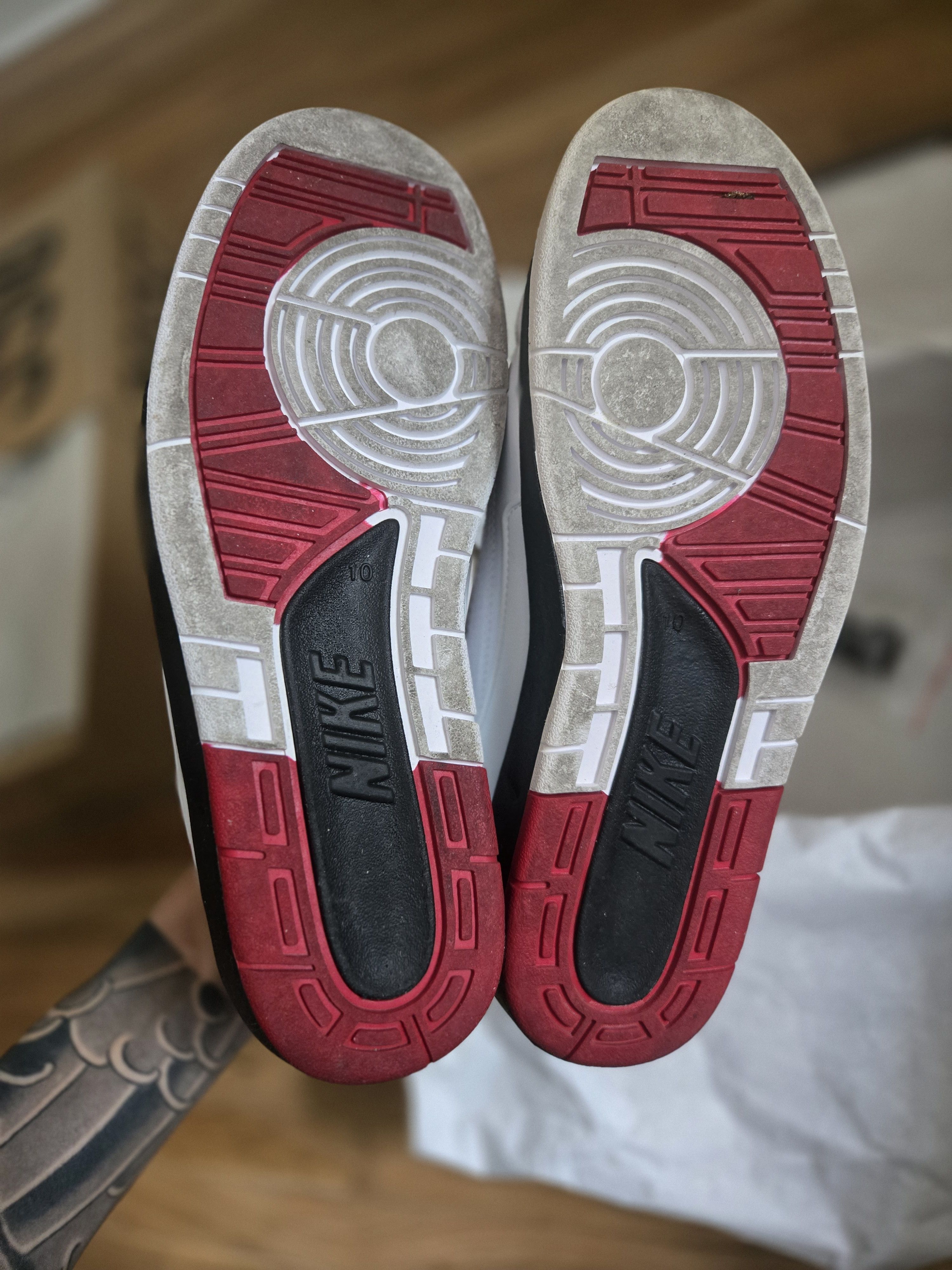 Jordan Brand Jordan 2 low retro Chicago Bulls Size US 10 / EU 43 - 6 Thumbnail