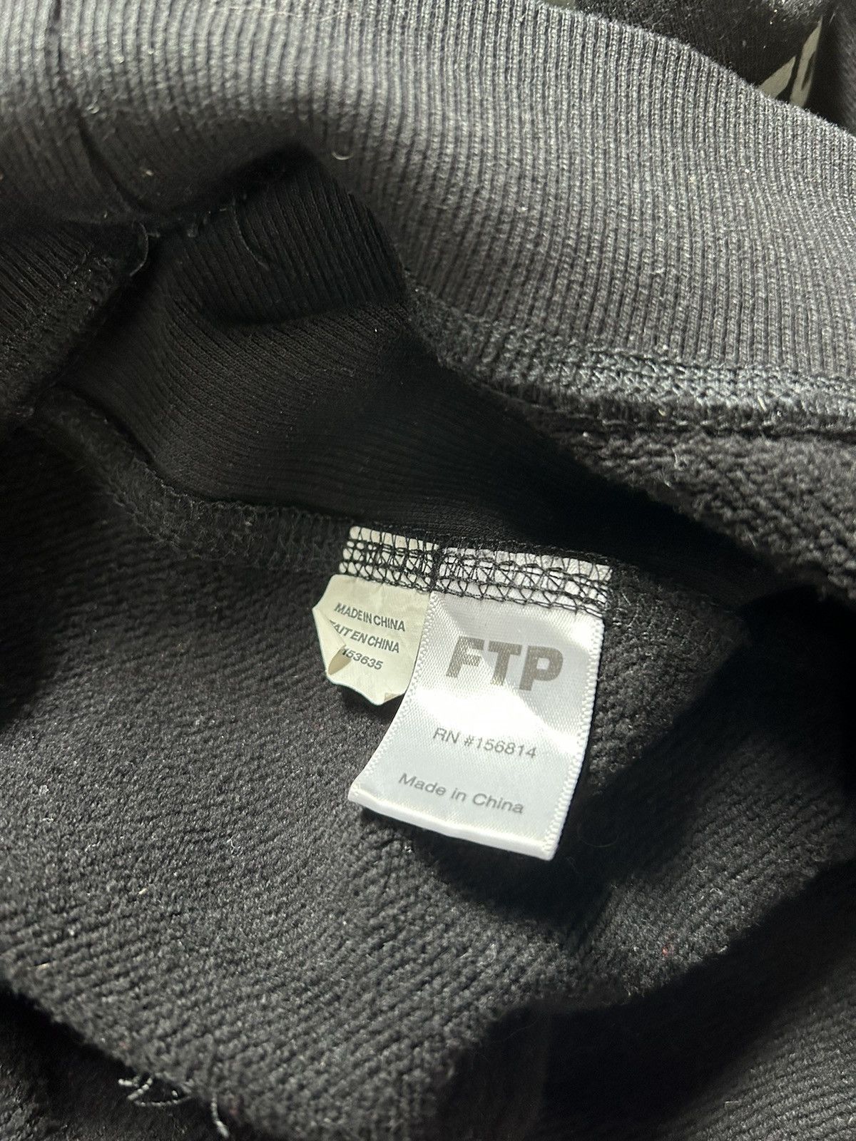 Fuck The Population × Undefeated FTP x UNDEFEATED ALL OVER LOGO PRINT HOODIE - M Size US M / EU 48-50 / 2 - 5 Thumbnail