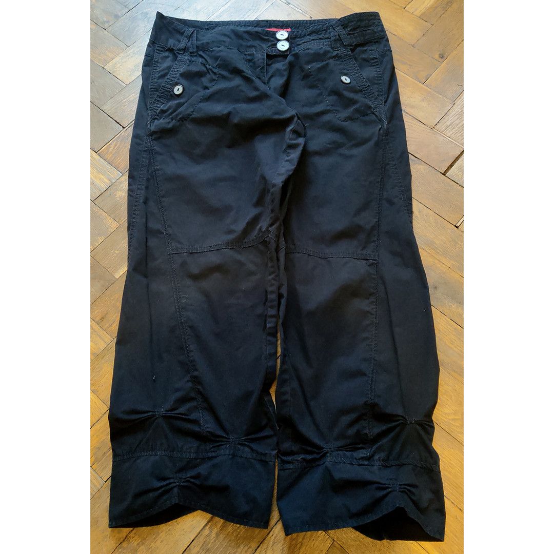 Japanese Brand × Vintage Draped 3/4 Pants Flared Shorts Goth Baggy Bootcut Vintage 32 Size US 32 / EU 48 - 1 Thumbnail