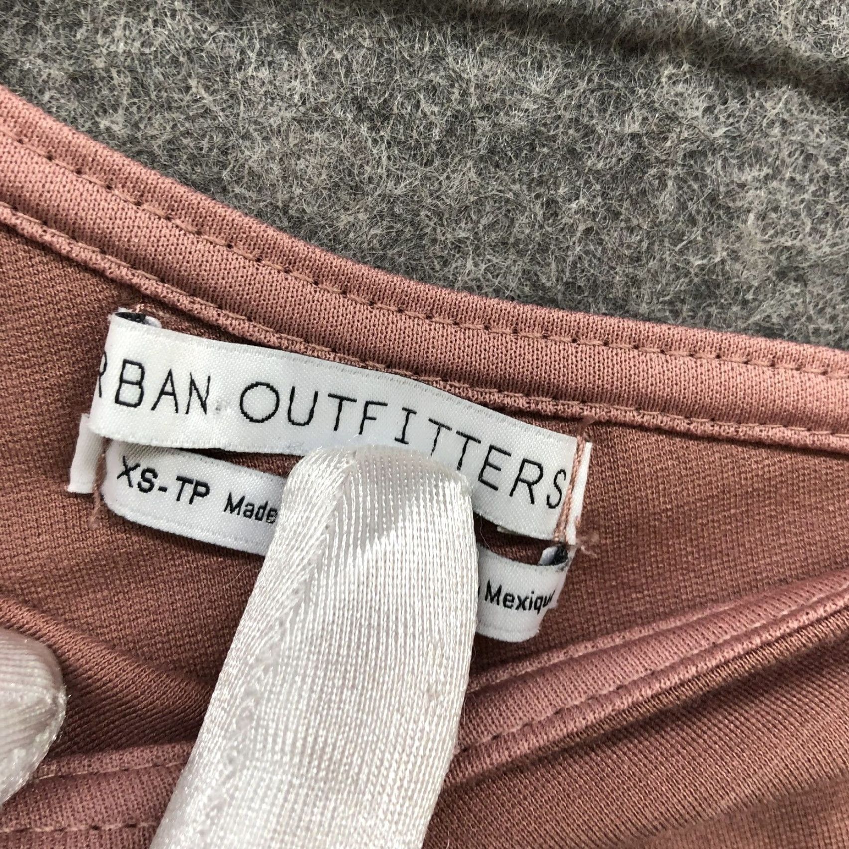 Urban Outfitters Urban Outfitters Crop Top Womens XS One Shoulder Side Tie Blush Pink Cropped T-Shirt Slim Knit Solid Size XS / US 0-2 / IT 36-38 - 6 Thumbnail