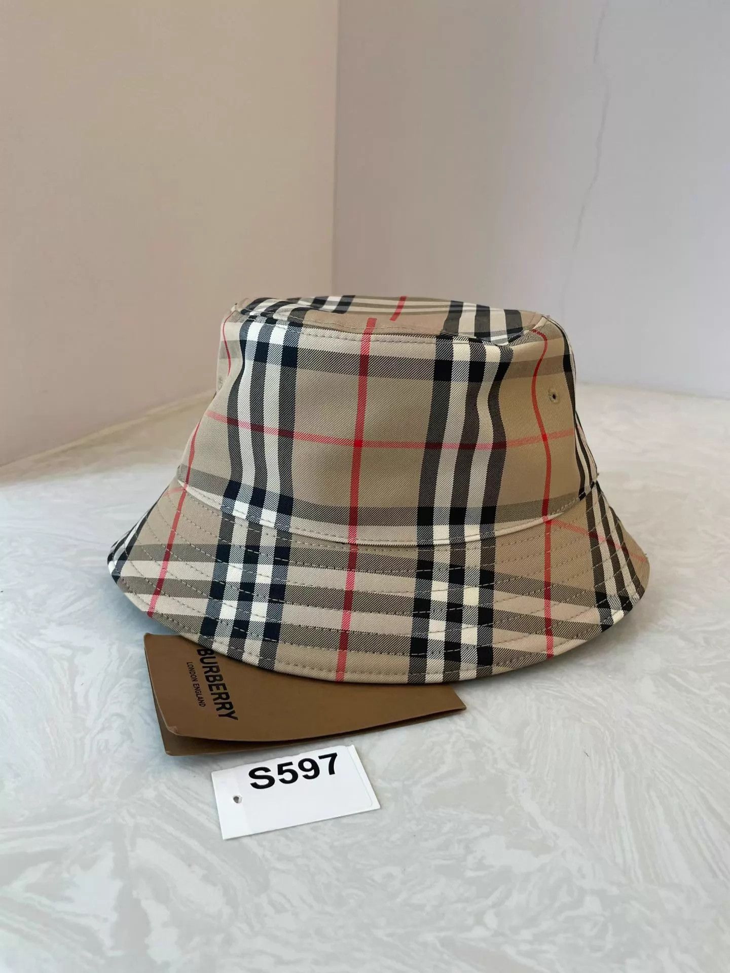 Burberry Burberry Fisherman Hat New with Tags M Size ONE SIZE - 3 Thumbnail