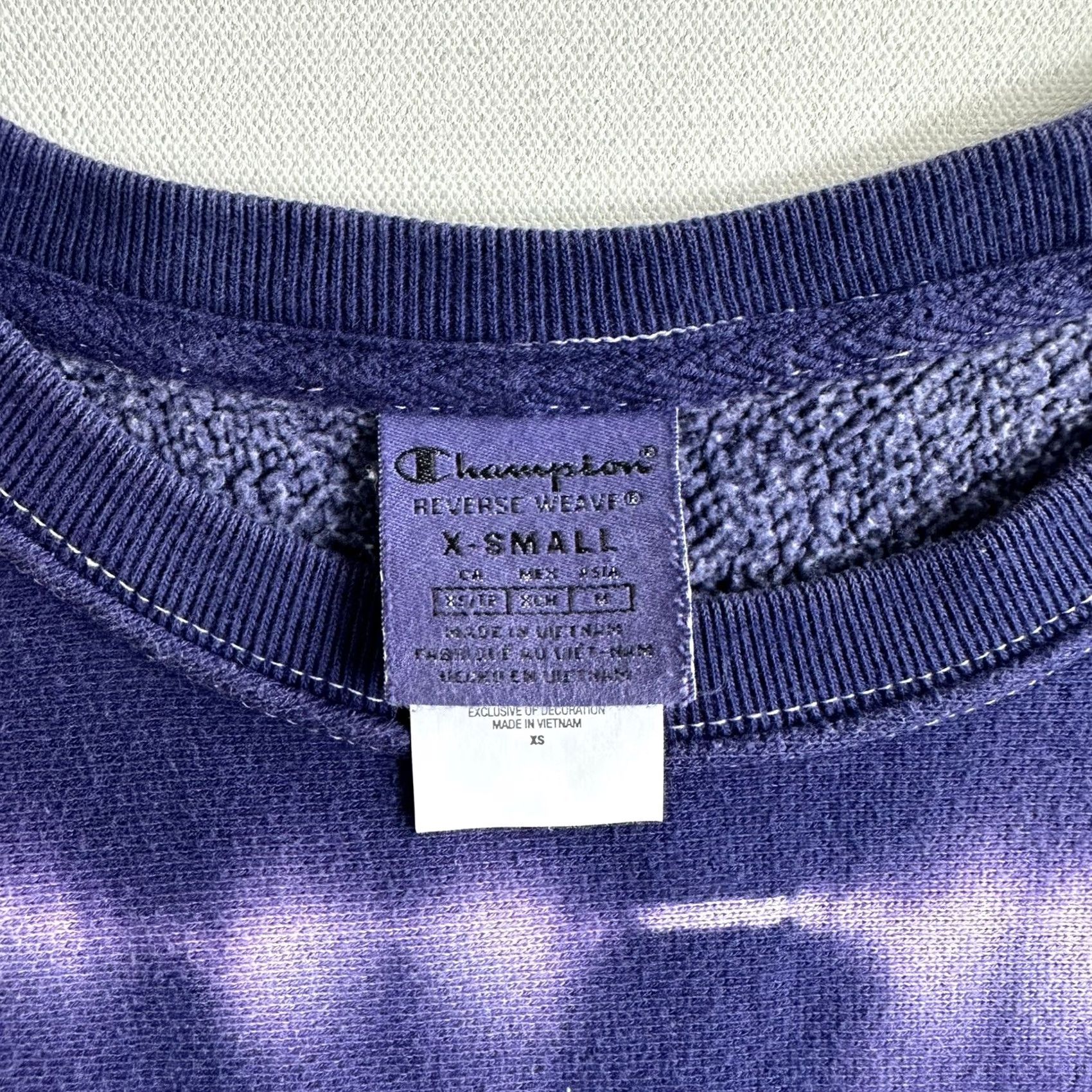 Champion VINTAGE Champion Reverse Weave Sweatshirt Purple Tye Dye Women XS Regular Pullover Crew Neck Reversible Buttoned? Size XS / US 0-2 / IT 36-38 - 6 Thumbnail
