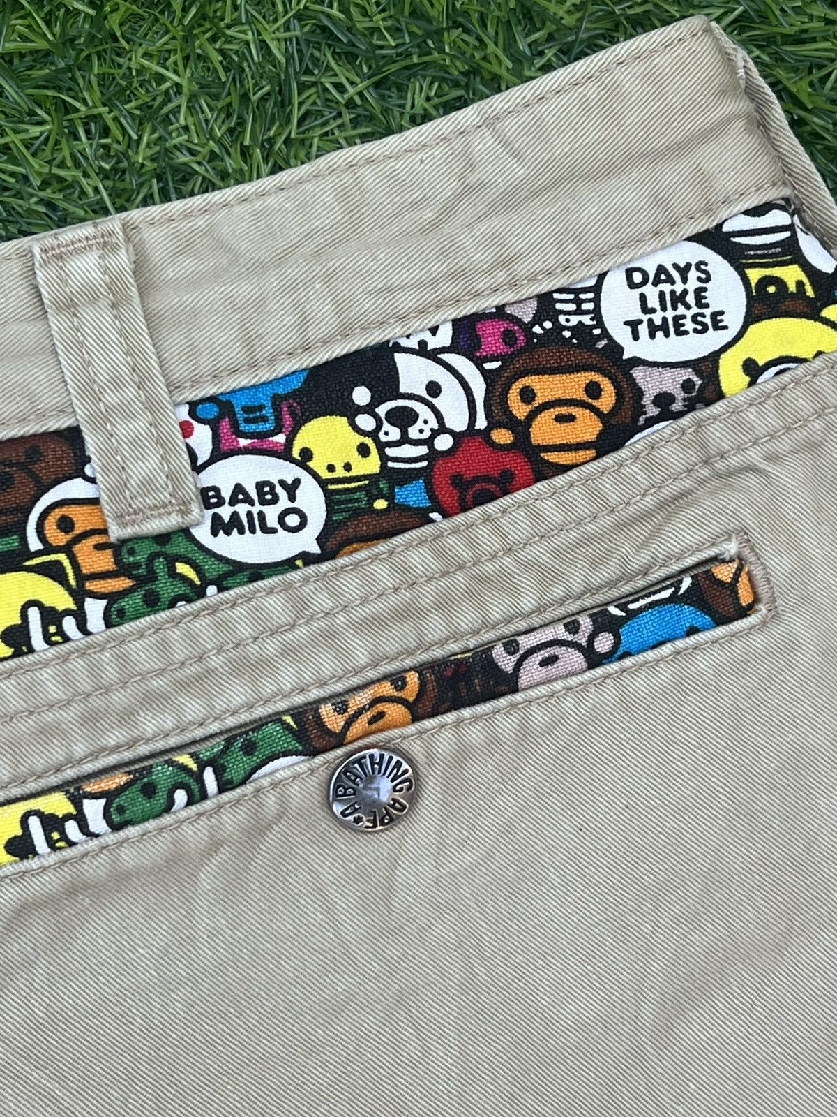 Bape A Bathing Ape (BAPE) Baby Milo Sad Face Chino Pants – Beige Size US 40 / EU 56 - 6 Thumbnail