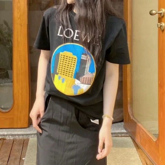 Loewe LOEWE Short sleeve T-shirt Size M / US 6-8 / IT 42-44 - 1 Thumbnail