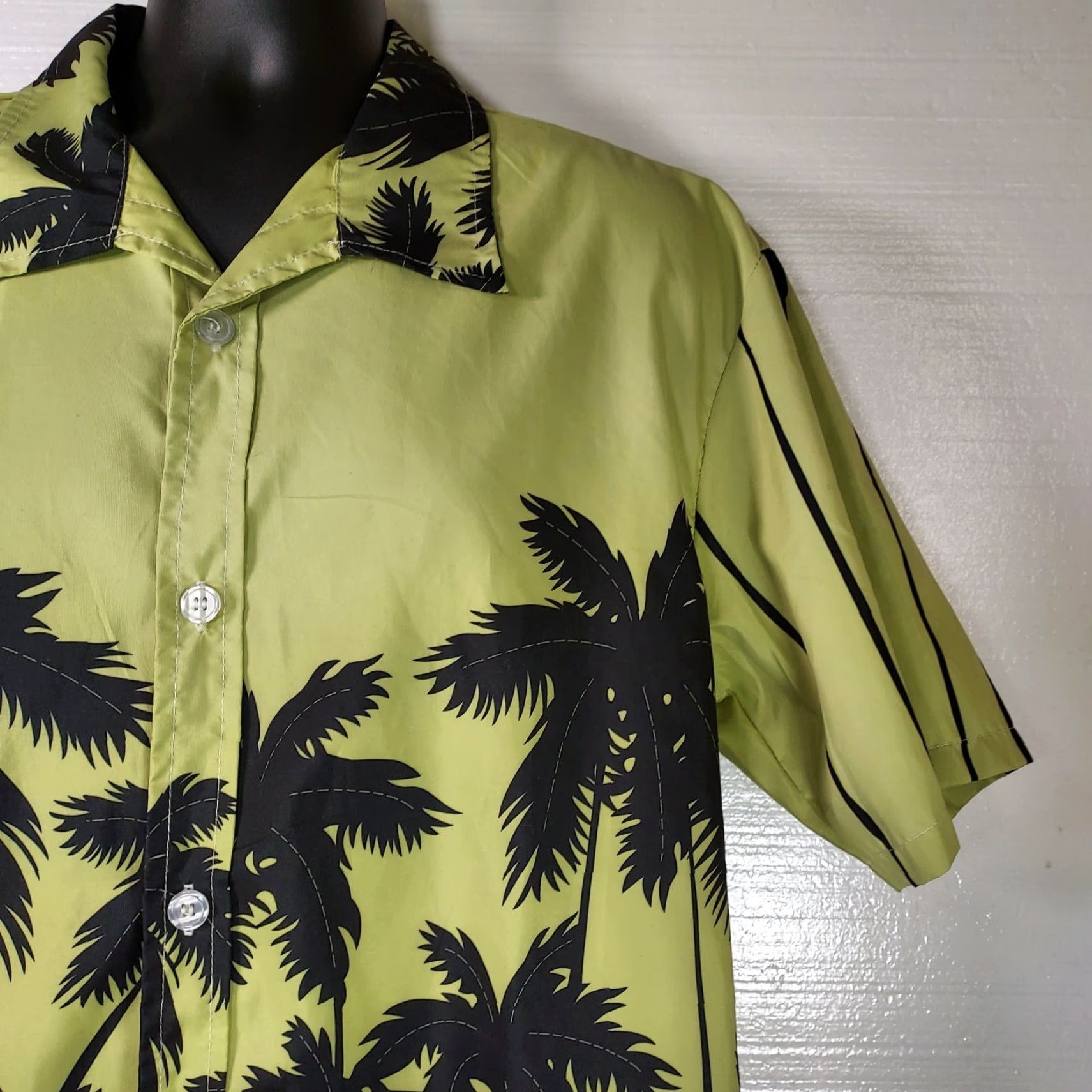 Vintage ALiber Soul Shirt Mens L Short Sleeve Palm Tree Black Green Hawaii Beach Shirt Mens L Short Sleeve Palm Tree Black Green Hawaii Beach Size US L / EU 52-54 / 3 - 3 Thumbnail