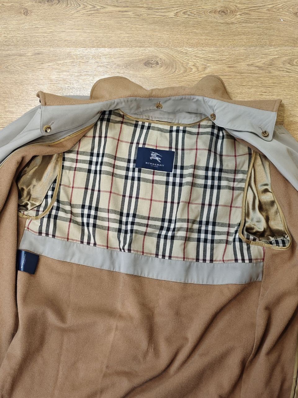 Burberry × Vintage Original Burberry Coat with Signature Lining Size US XL / EU 56 / 4 - 15 Thumbnail