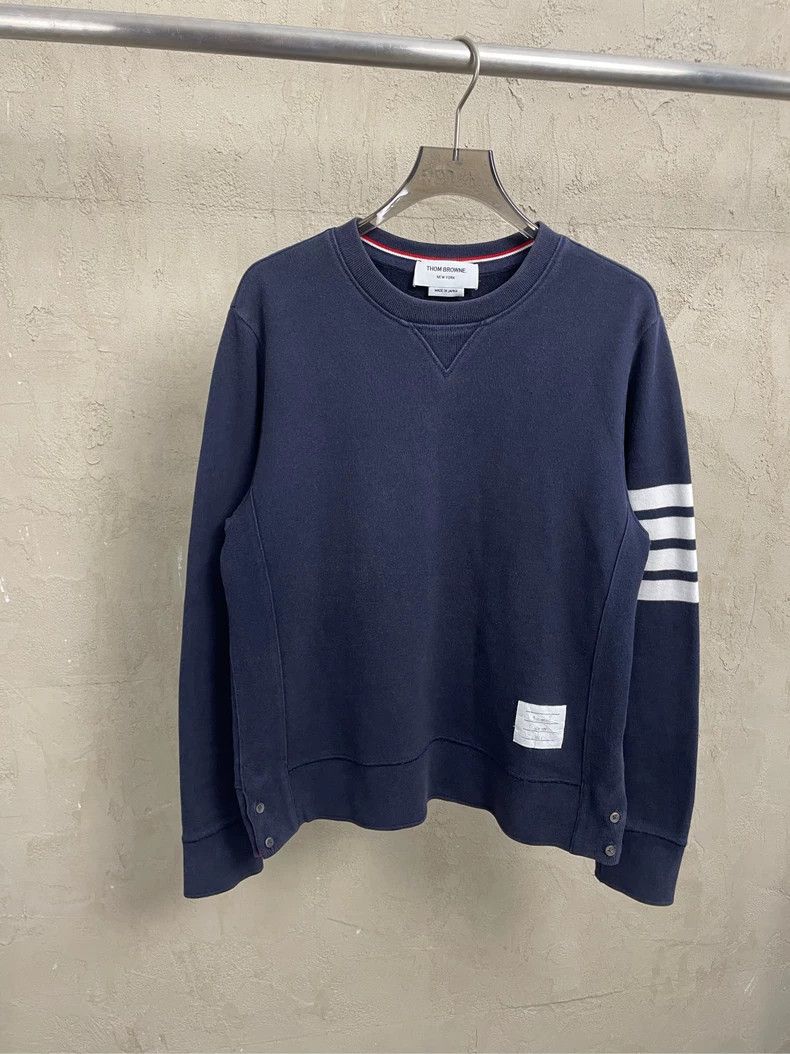 Thom Browne Thom browne Dark blue four-striped round-neck sweatshirt 25 Size US L / EU 52-54 / 3 - 1 Thumbnail