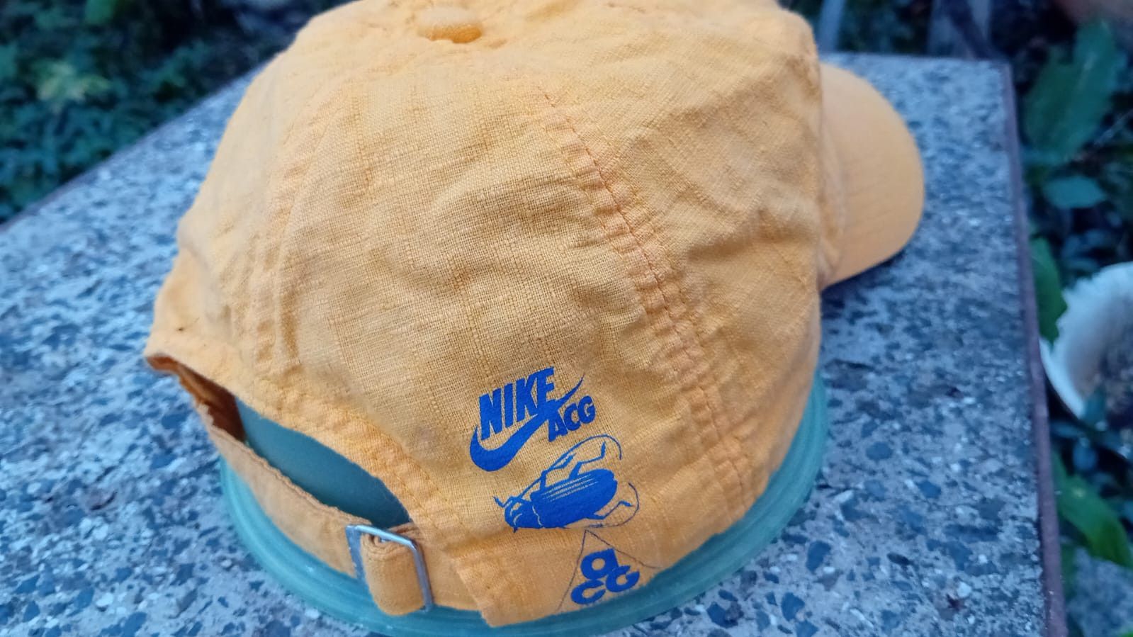 Nike ACG Nike ACG Logo Vintage Strapback Hat Cap Beatle Print Size ONE SIZE - 2 Thumbnail