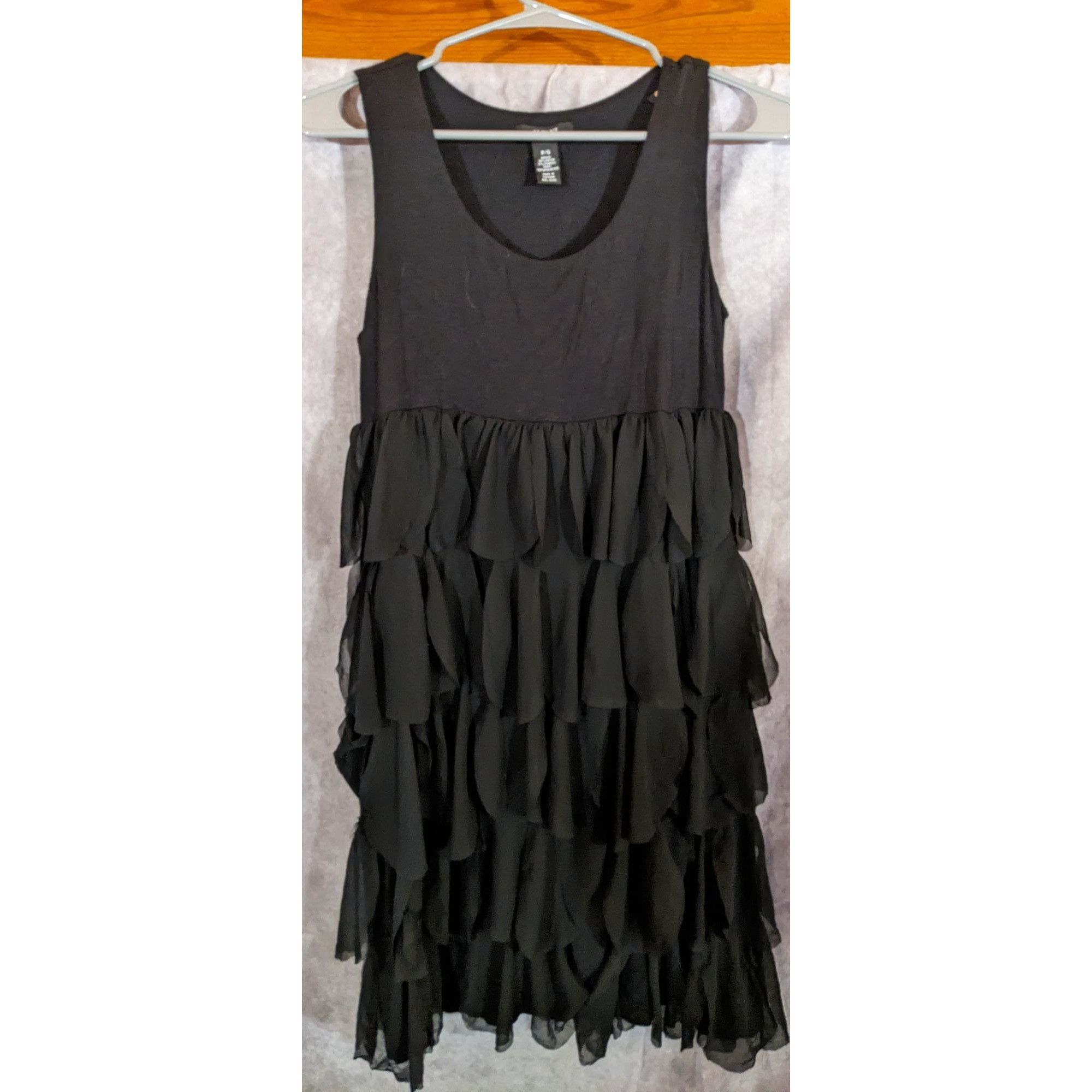 Alfani Alfani Petite Black Tiered Ruffle Sleeveless Dress Size Smal Size S / US 4 / IT 40 - 1 Thumbnail
