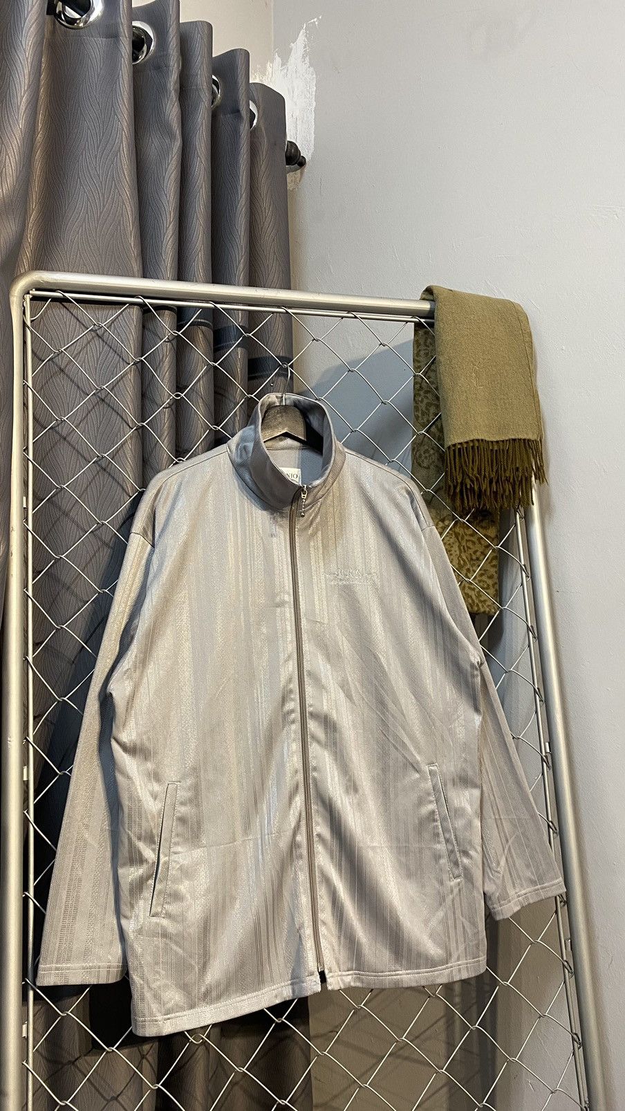 Japanese Brand × Vintage BARONIA ITALIAN DESIGNER TRACKTOP JACKET GREY Y2K DESIGN (L) Size US L / EU 52-54 / 3 - 1 Thumbnail