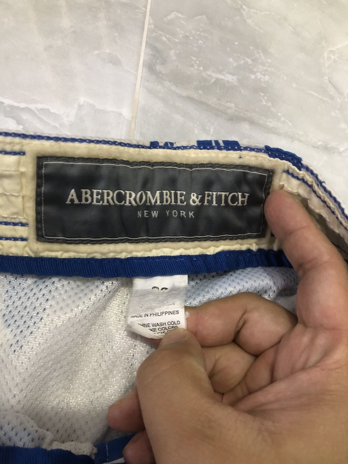 Abercrombie & Fitch Abercrombie & Fitch Hawaiian Cargo Short Pants Size US 32 / EU 48 - 4 Thumbnail