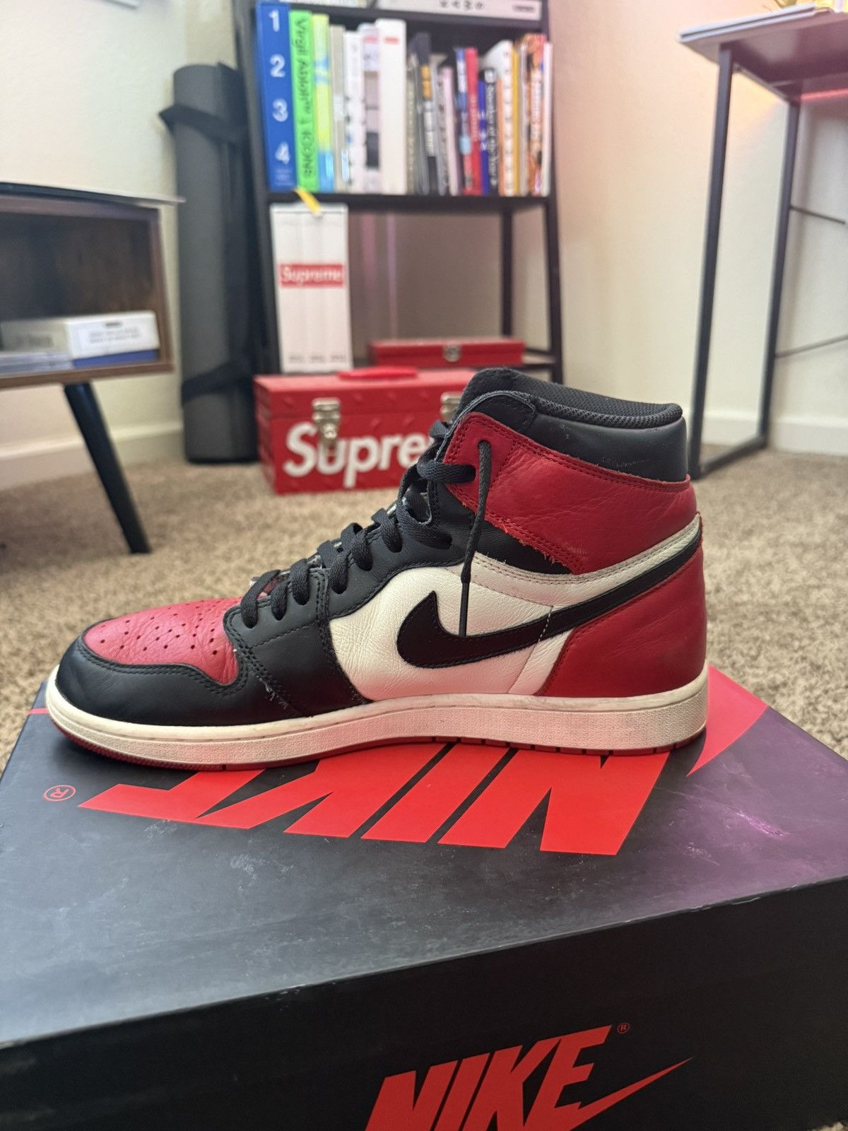 Jordan Brand 2018 Jordan 1 Bred Toe Size 13 Size US 13 / EU 46 - 8 Thumbnail