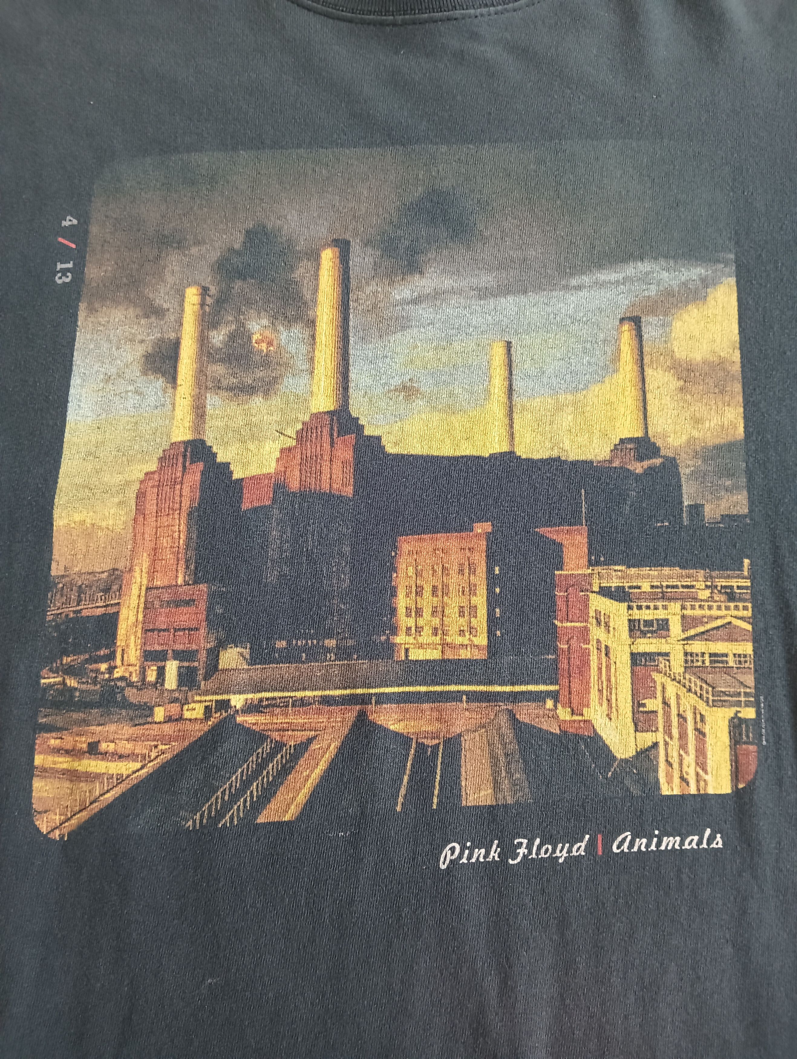 image of Band Tees x Rock Band Vintage Punk Floyd The Animal in Black, Men's (Size Large)