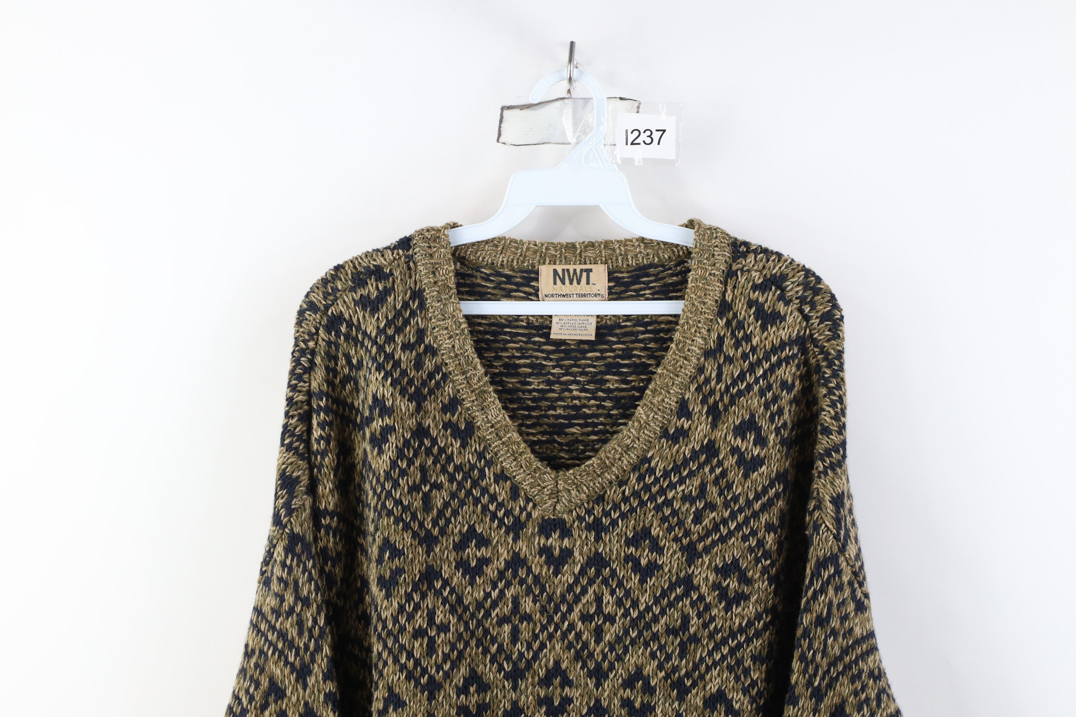 Vintage Vintage 90s Streetwear Blend Fair Isle Knit V-Neck Sweater Size US XL / EU 56 / 4 - 2 Thumbnail