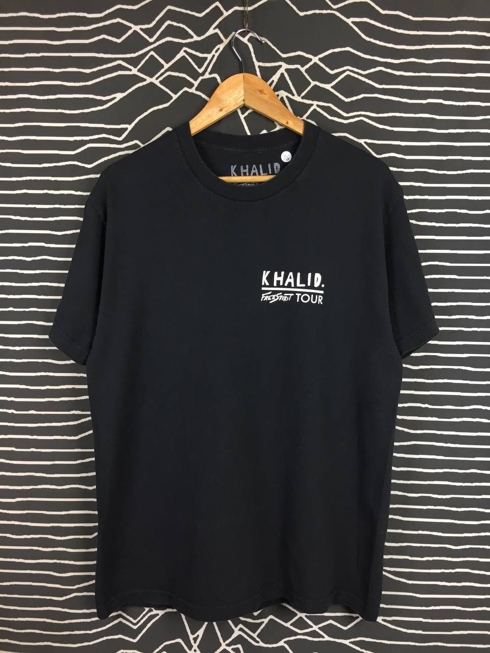Band Tees Khalid American Singer Free Spirit 2019 Tour Tee Size US L / EU 52-54 / 3 - 5 Thumbnail