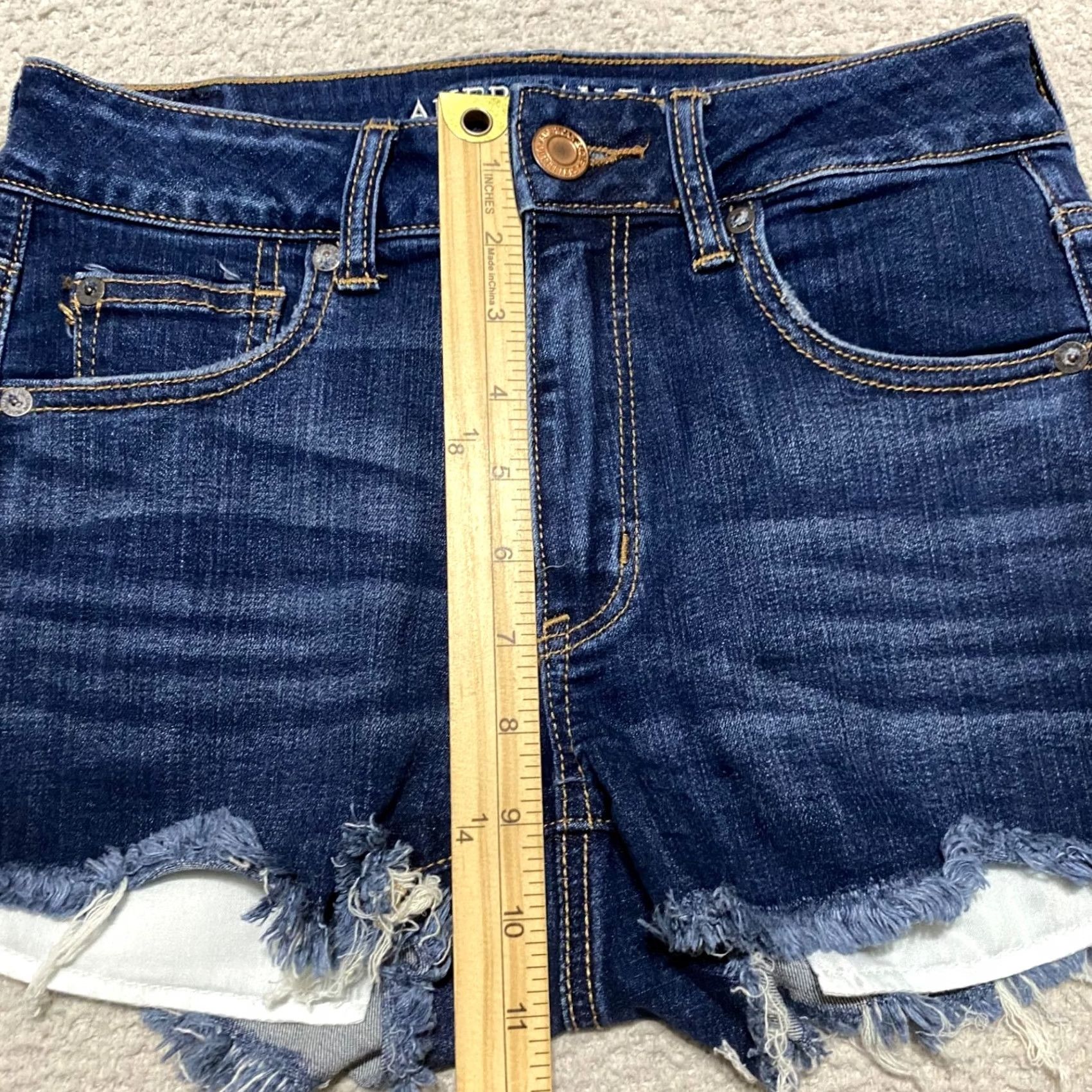 American Eagle Outfitters American Eagle Outfitters Shorts Jeans Blue Dark Wash Cut-Off 4 Womens Vintage No Rise Mid 8.5-10.5 in 5-Pocket Denim Stretch) Size 27" / US 4 / IT 40 - 6 Thumbnail