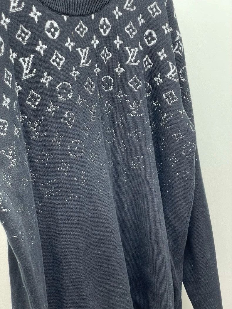 Louis Vuitton Louis Vuitton Knitted sweater with black gradient and full Size US S / EU 44-46 / 1 - 3 Thumbnail
