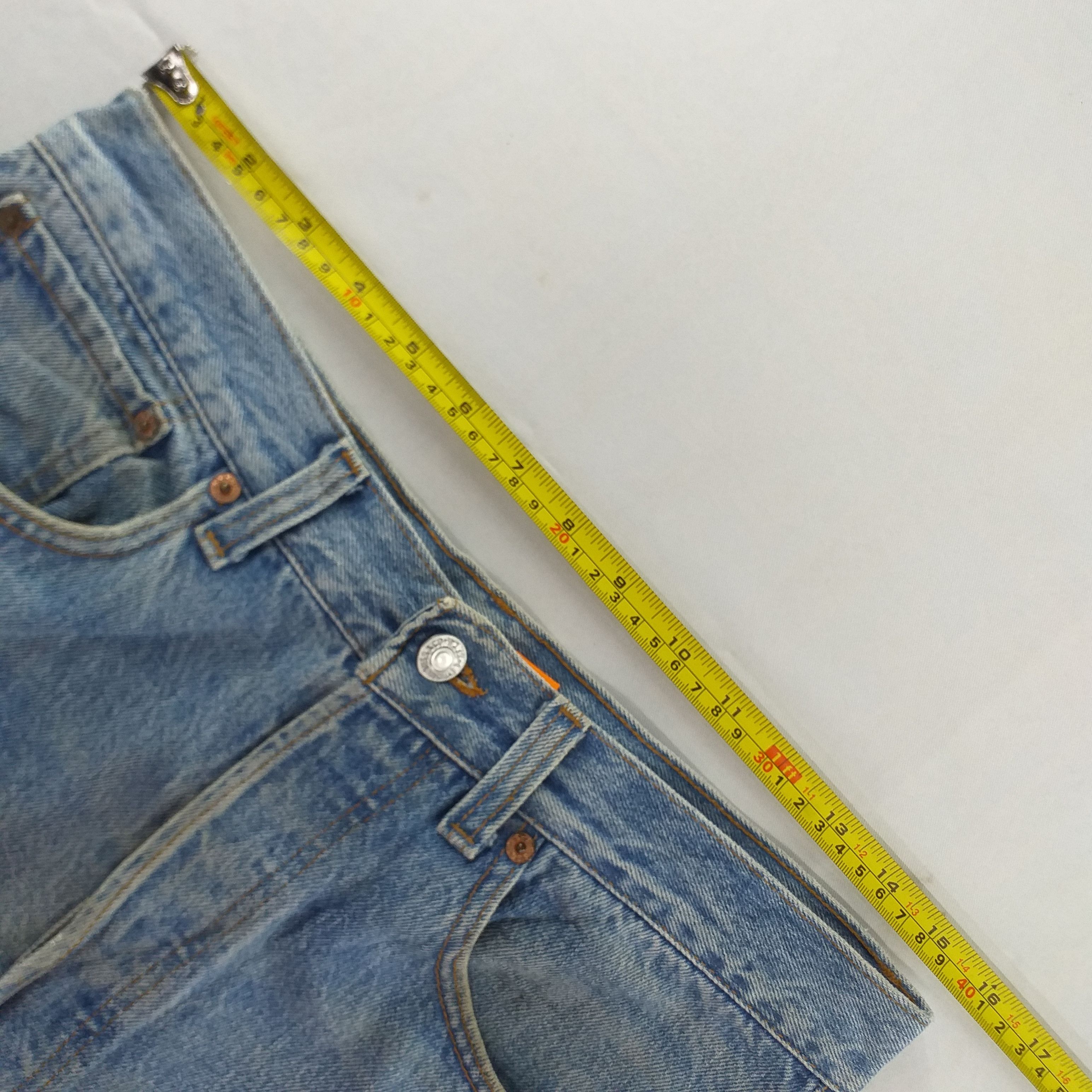 Levi's 90's Levi's 501 Vintage Clothing Distressed 31 x 29.5 -JN029 Size US 31 - 18 Thumbnail