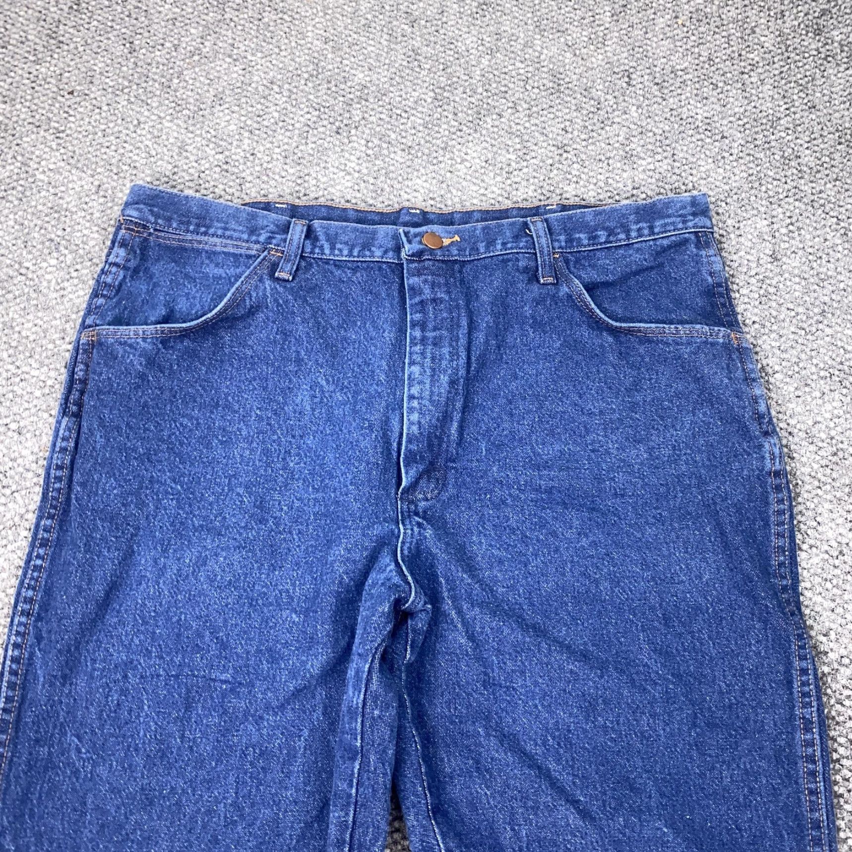 Wrangler Vtg Wrangler Jeans Mens 40x30 Straight Leg Classic Denim Cowboy Western 90s Jeans Mens Blue Solid Five Pocket Wrangler 945NAV Cowboy Mens Size US 40 / EU 56 - 2 Thumbnail