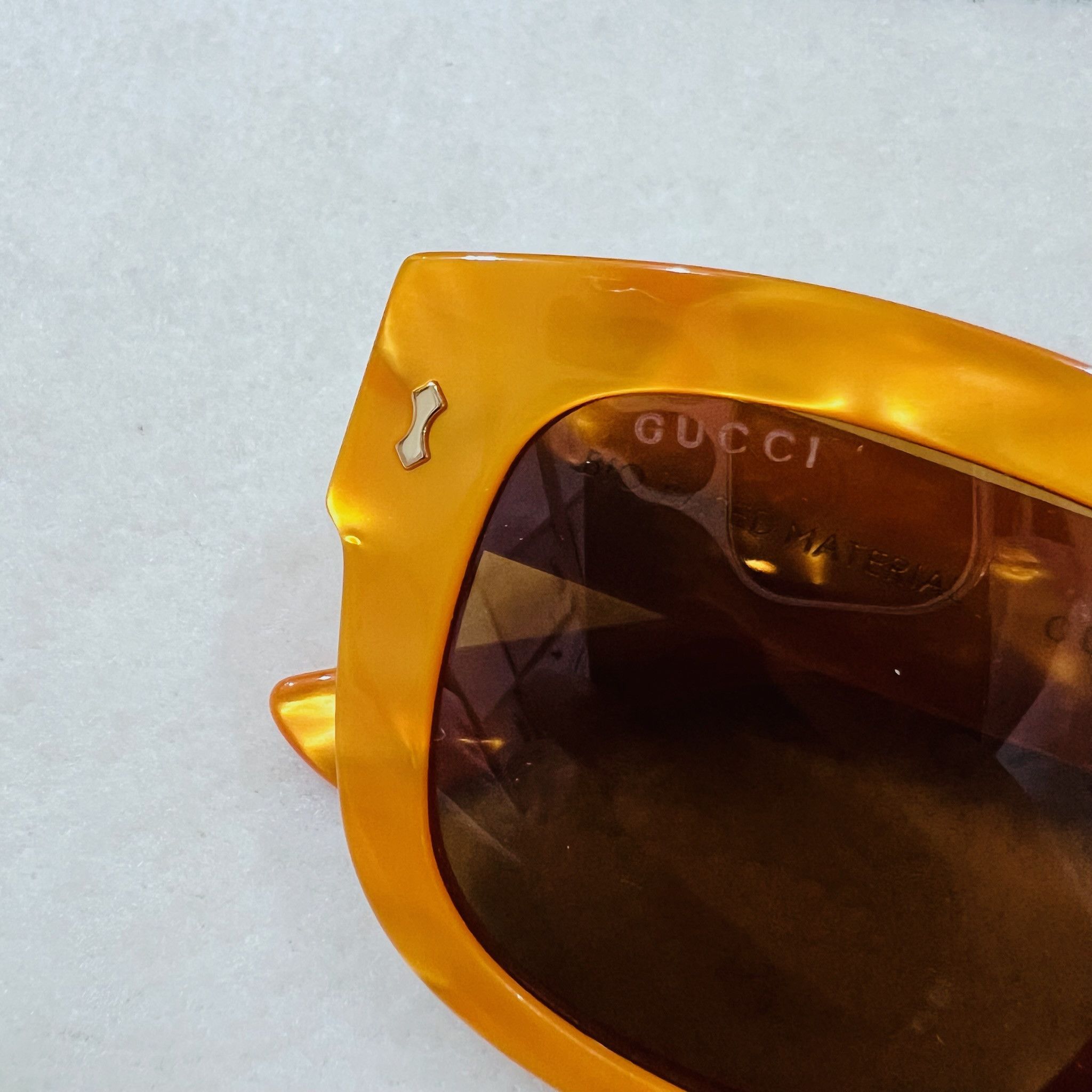 Gucci GUCCI AUTHENTIC 1110 Yellow Pearl Chunky Bold Sunglasses Size ONE SIZE - 7 Thumbnail