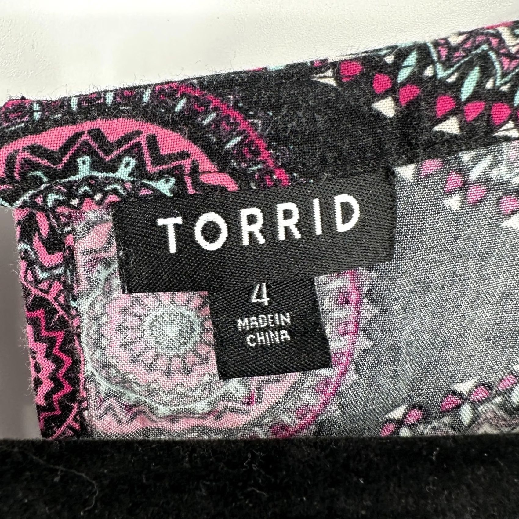 Torrid VINTAGE? No. Torrid Dress Womens 4 Black Pink Boho Mandala Print Sleeveless High Low Rayon Dress? 4? Size S / US 4 / IT 40 - 4 Thumbnail