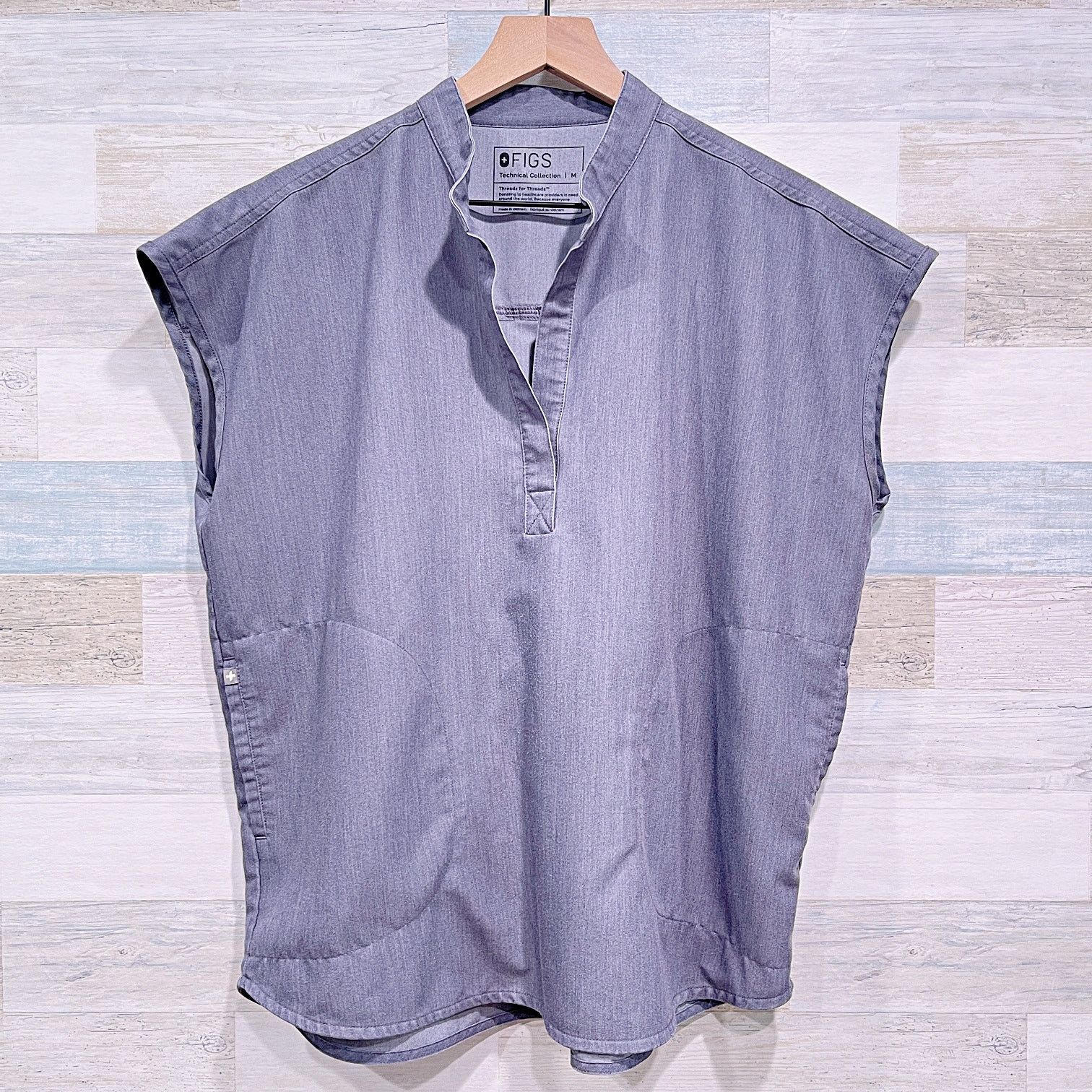 Other FIGS Rafaela Scrub Top Graphite Gray Nursing Womens Medium Size M / US 6-8 / IT 42-44 - 1 Thumbnail