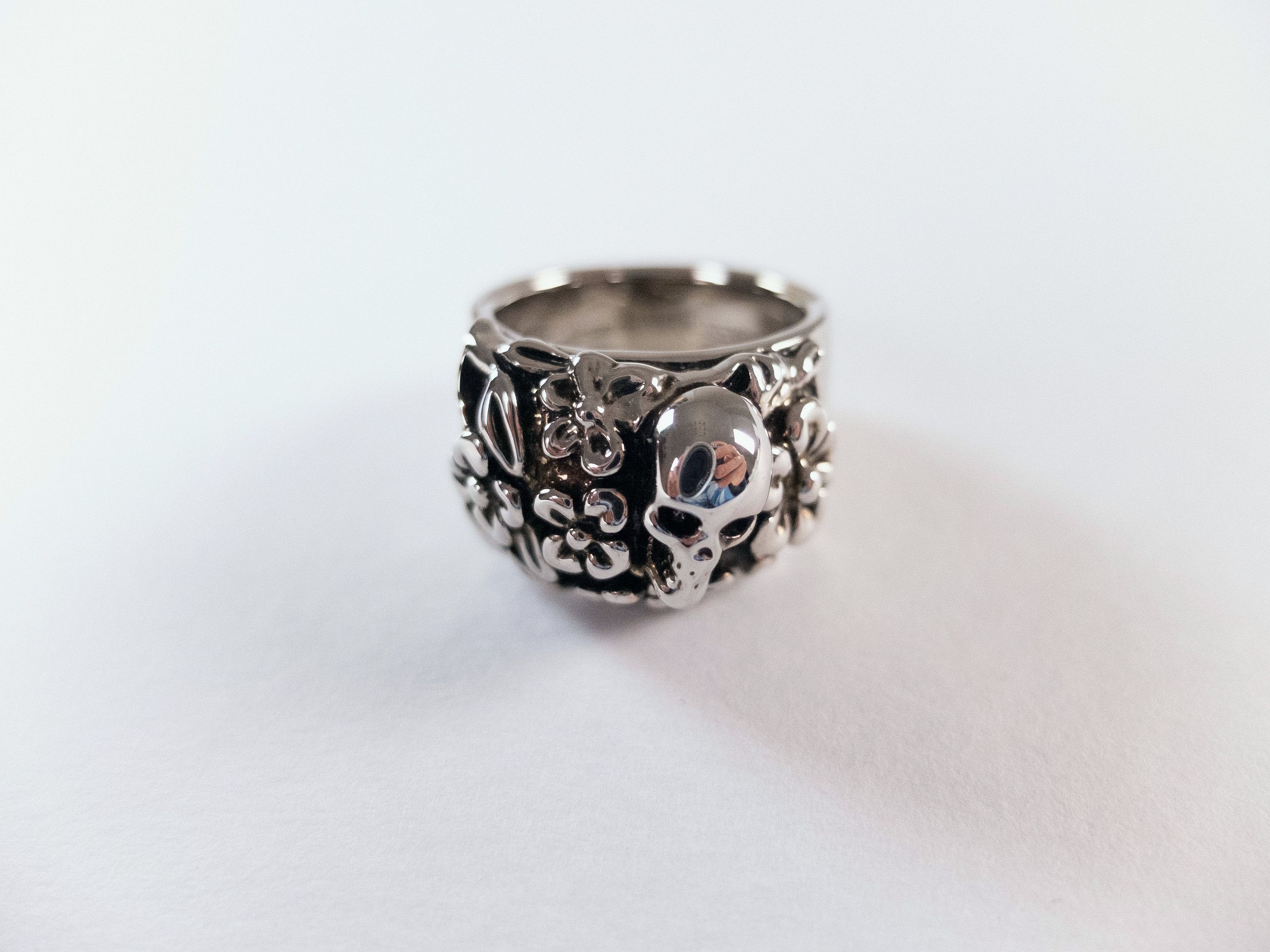 Alexander McQueen ALEXANDER MCQUEEN silver tone metal Floral Skull ring 9 19 q Size ONE SIZE - 4 Thumbnail