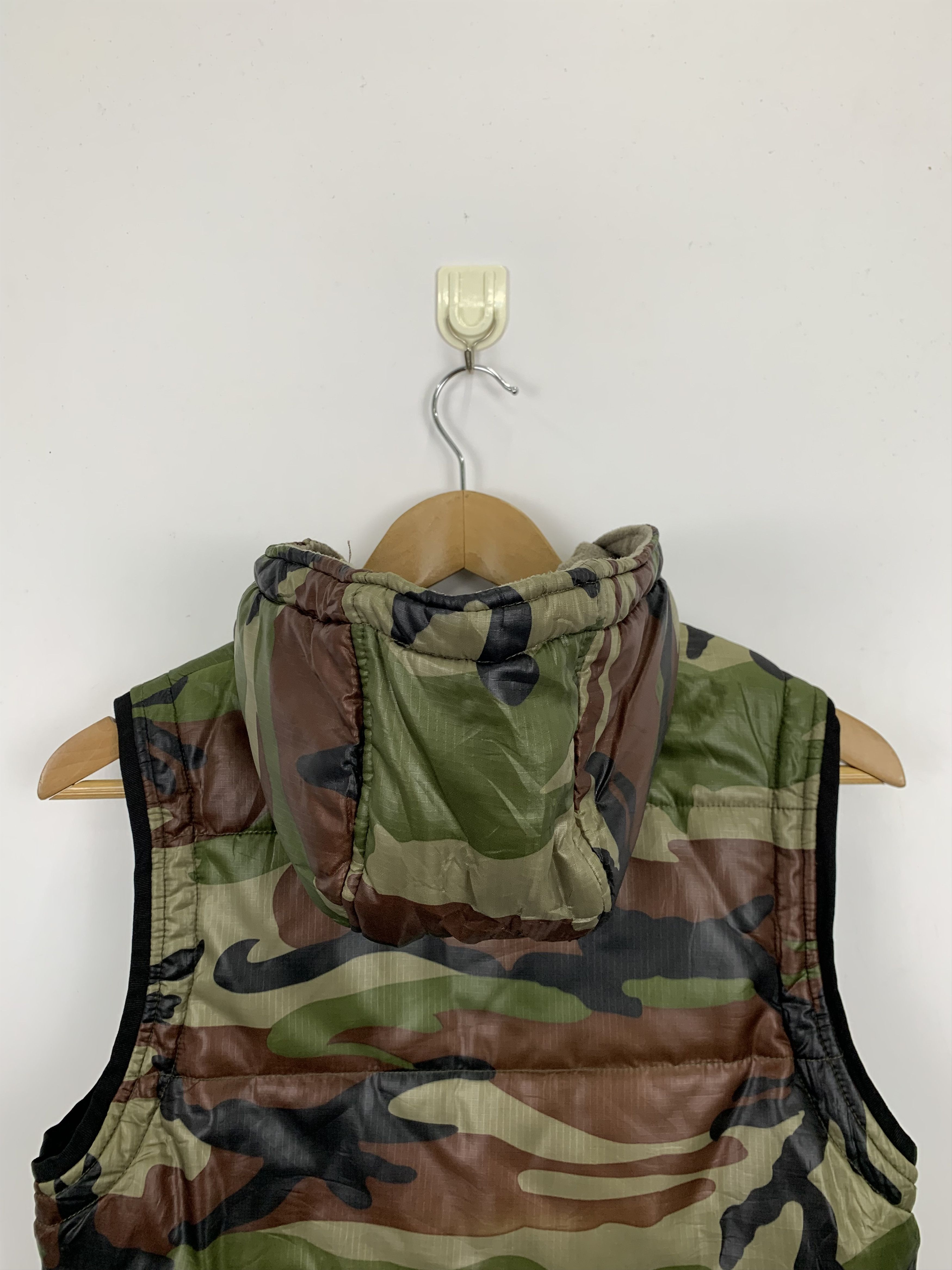 Vintage Vintage Catherine Harnel Camo Hoodie Fishing Vest J1026 Size US M / EU 48-50 / 2 - 4 Thumbnail