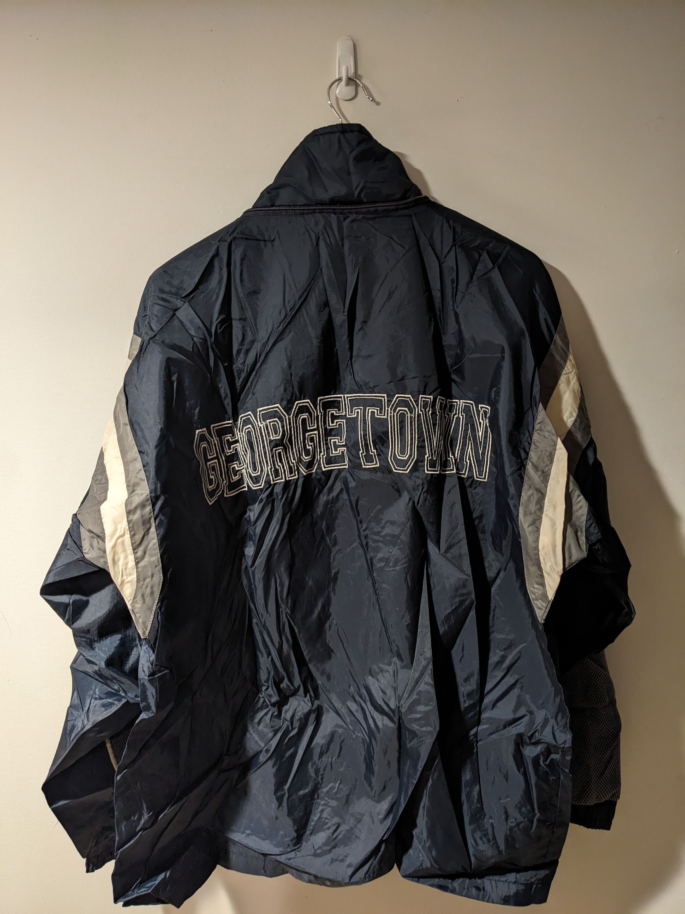 Vintage Vintage 90s Georgetown Hoyas Basketball College Windbreaker Size US L / EU 52-54 / 3 - 9 Thumbnail