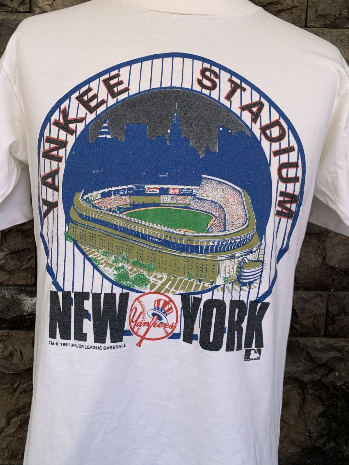 New York Yankees Vintage New York Yankees Stadium MLB Team T shirt Size US L / EU 52-54 / 3 - 2 Thumbnail