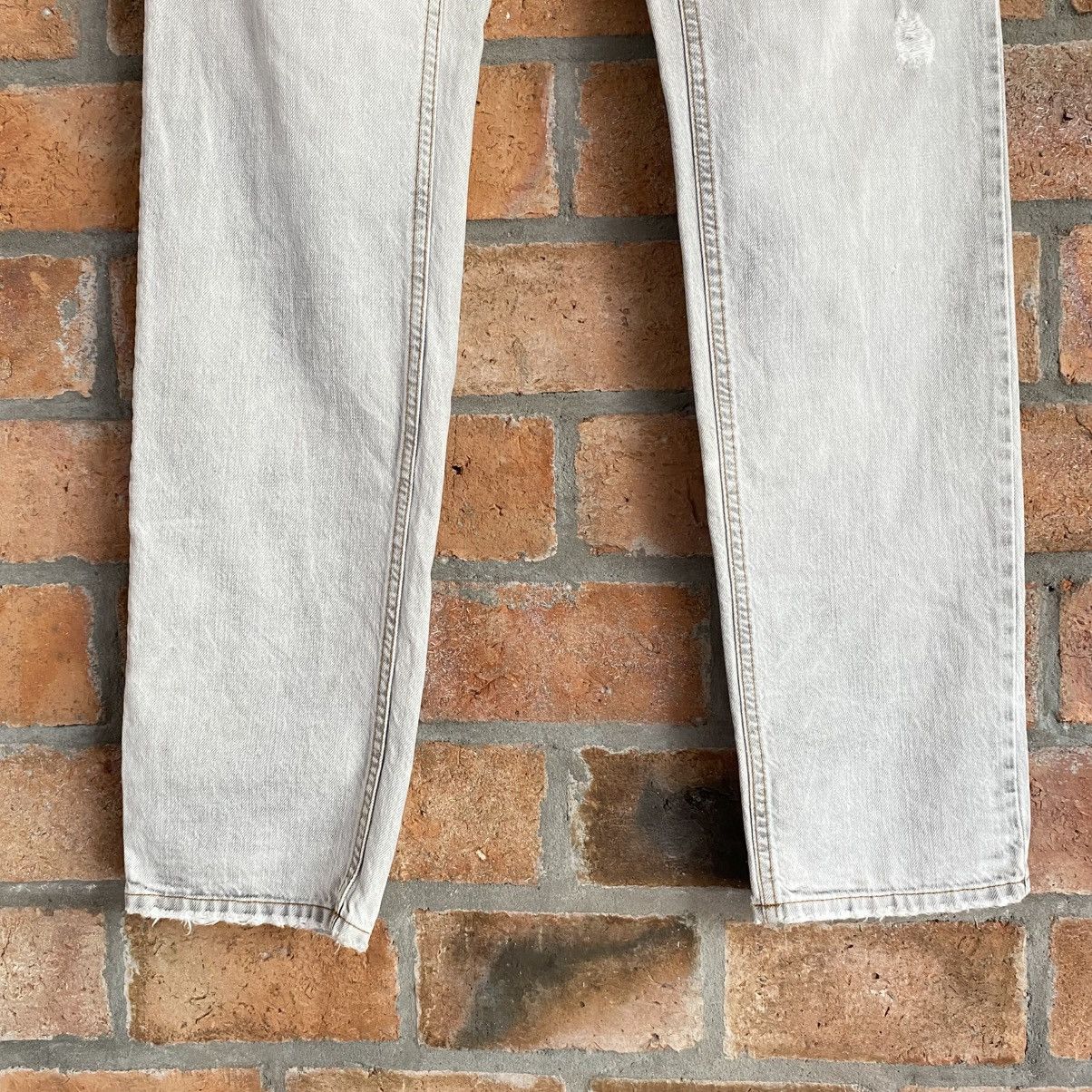 Dolce & Gabbana DOLCE & GABBANA® Light Grey Distressed Straight-Leg Jeans Size US 39 - 7 Thumbnail