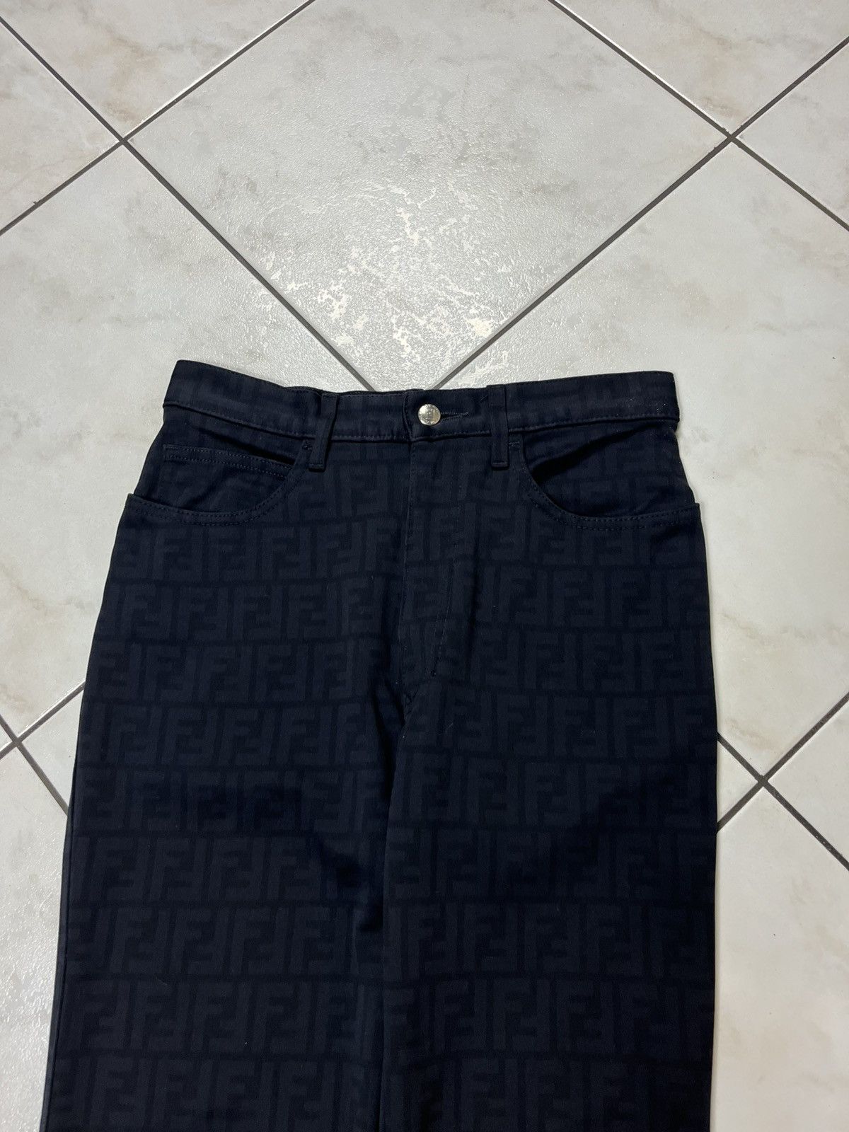 Designer × Fendi × Vintage Vintage Fendi monogram full print casual pants trousers logo Size 33" - 4 Thumbnail