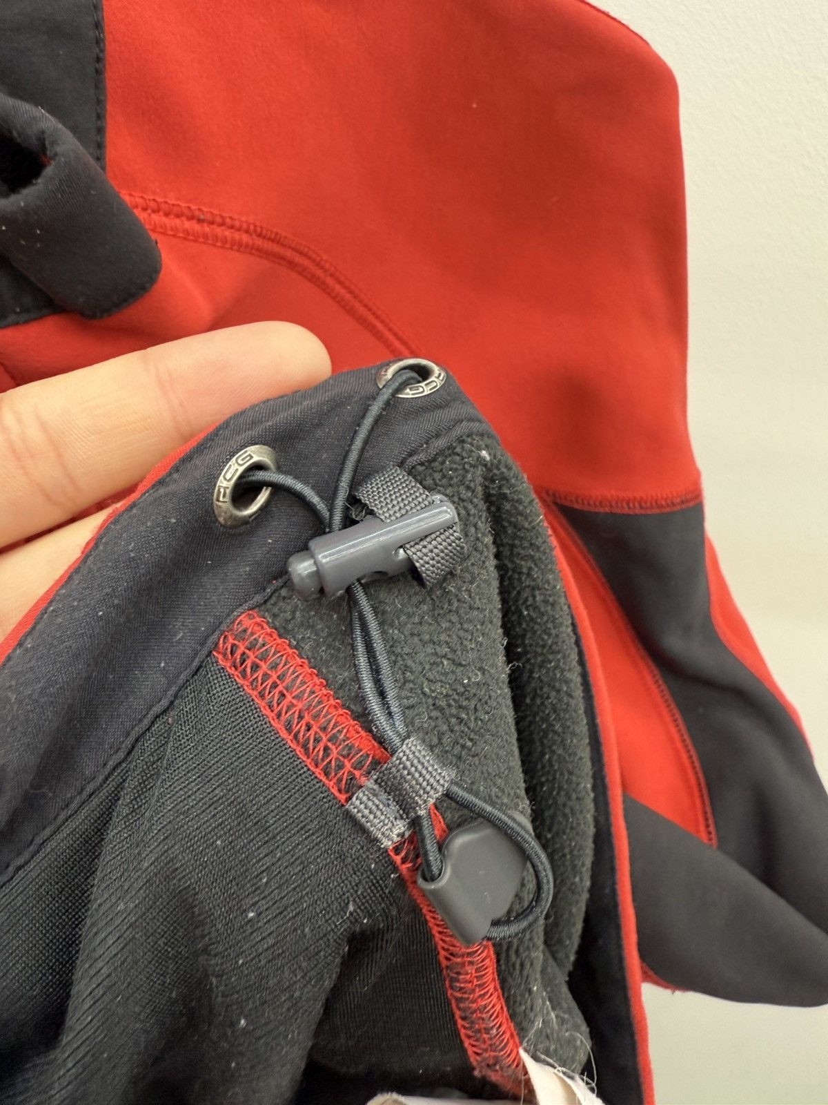 Nike ACG Nike ACG Red Technical Track Light Softshell Jacket Size US L / EU 52-54 / 3 - 10 Thumbnail