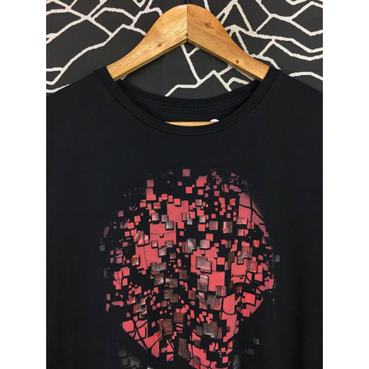 Marvel Comics × Universal Studios Marvel Universival Studios Spider-Man Pixel Face Tee Size US M / EU 48-50 / 2 - 3 Thumbnail
