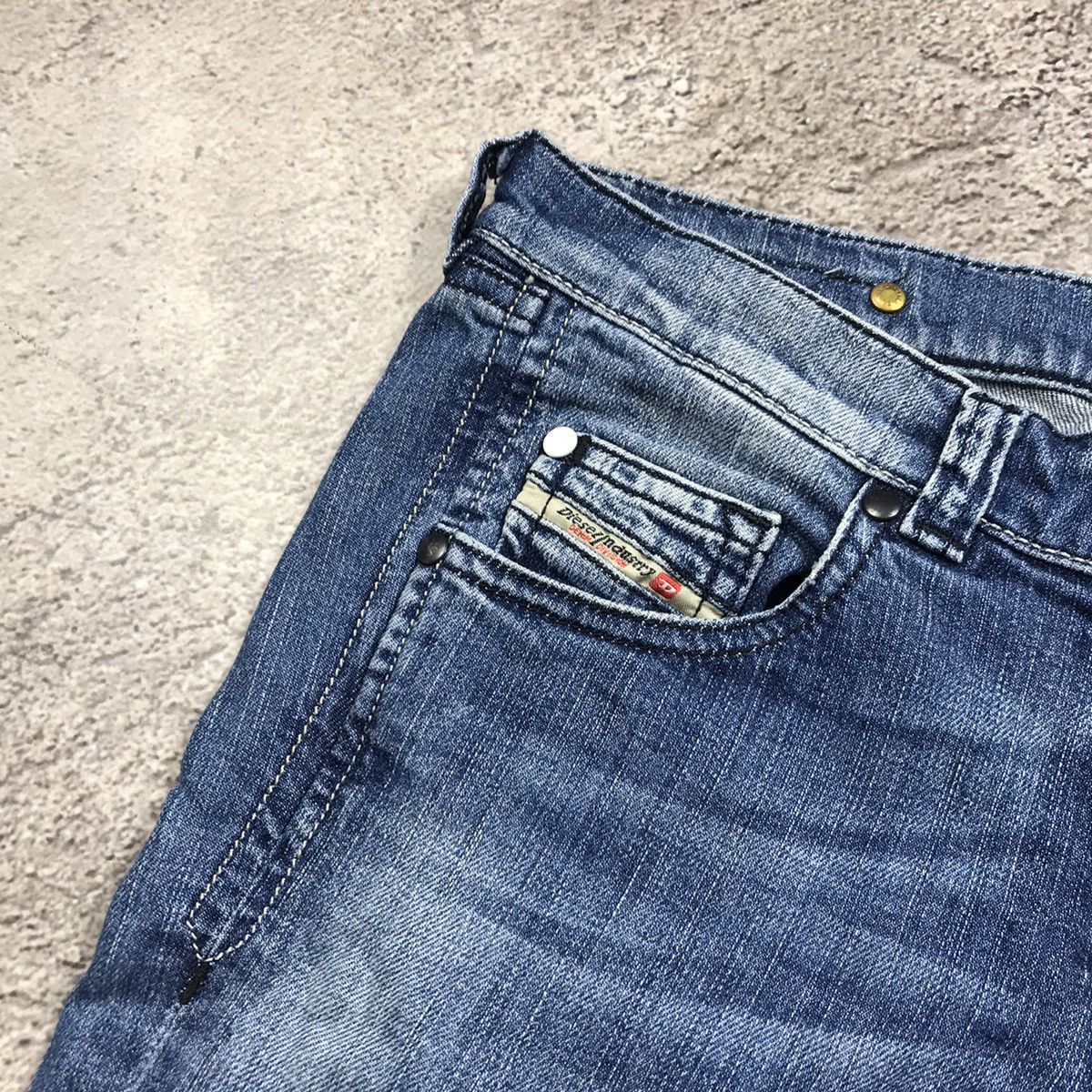 Diesel Vintage Diesel Japan 90s Low Rise Flared Distressed Denim Size 26" / US 2 / IT 38 - 4 Thumbnail