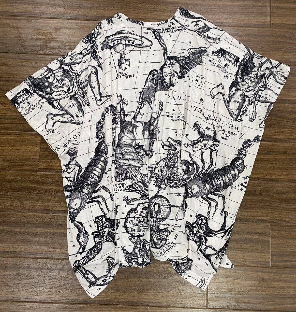 Vivienne Westwood VIVIENNE WESTWOOD Man Constellation Overprint Oversized Size US XXL / EU 58 / 5 - 2 Thumbnail