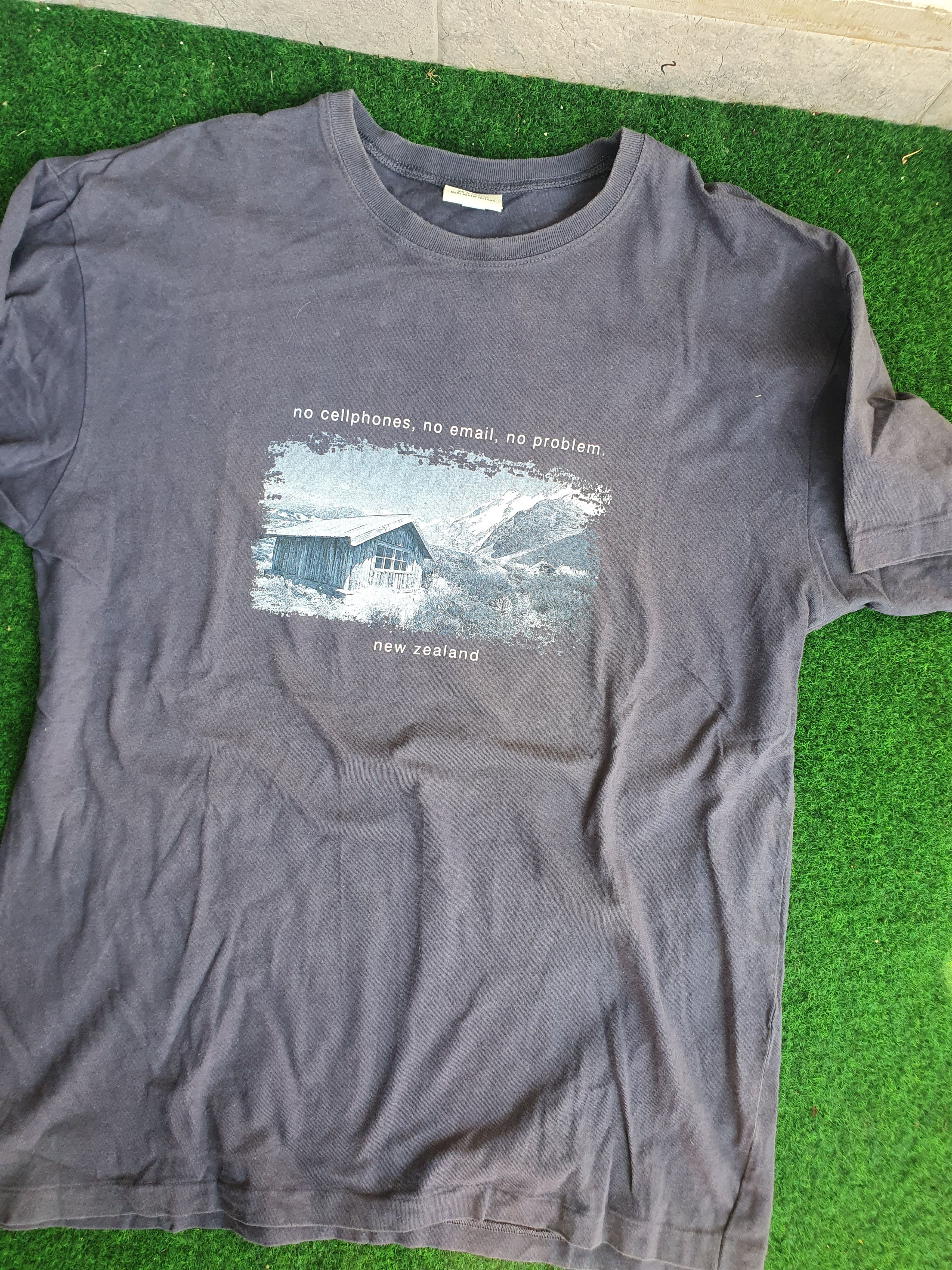 Vintage No Cellphones,No Emails,No Problem Made in NZ Vtg tee XL Size US XL / EU 56 / 4 - 8 Thumbnail