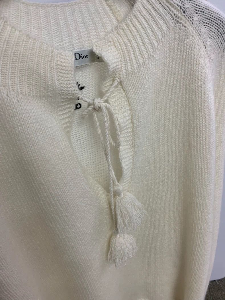 Dior Dior Little bee white tassel cashmere sweater Size S / US 4 / IT 40 - 2 Thumbnail