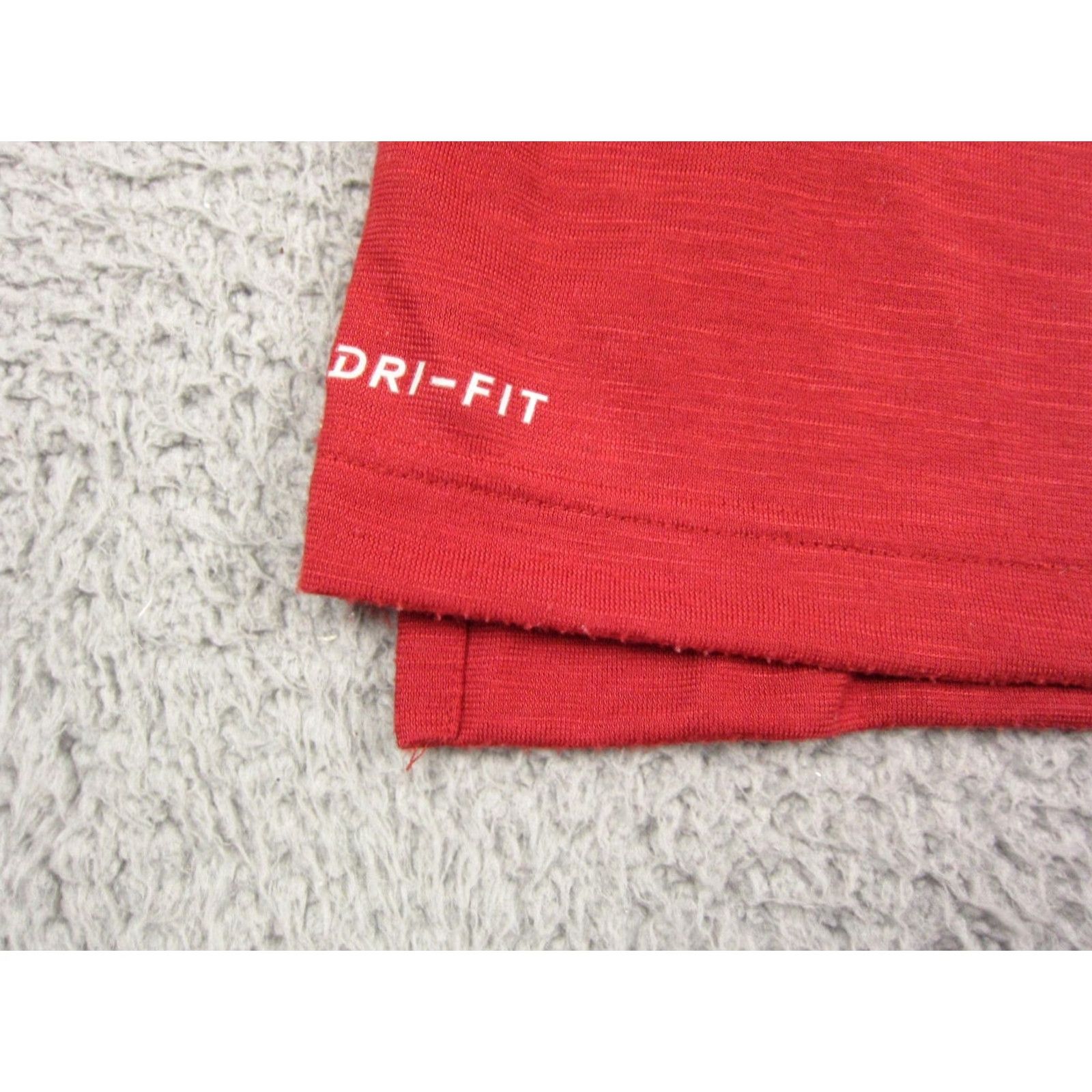 Nike VINTAGE Nike Dri-FIT Shirt Mens L Red 90s Nike Shirt Long Sleeve Gym Size US L / EU 52-54 / 3 - 5 Thumbnail