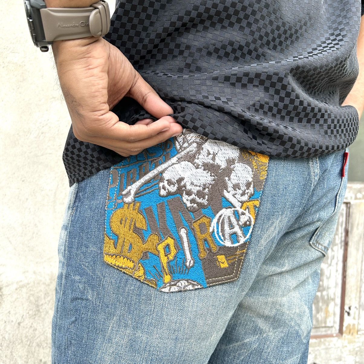 Swagger Swagger Patch Dollar Pirates Distressed Denim Size US 35 - 19 Thumbnail