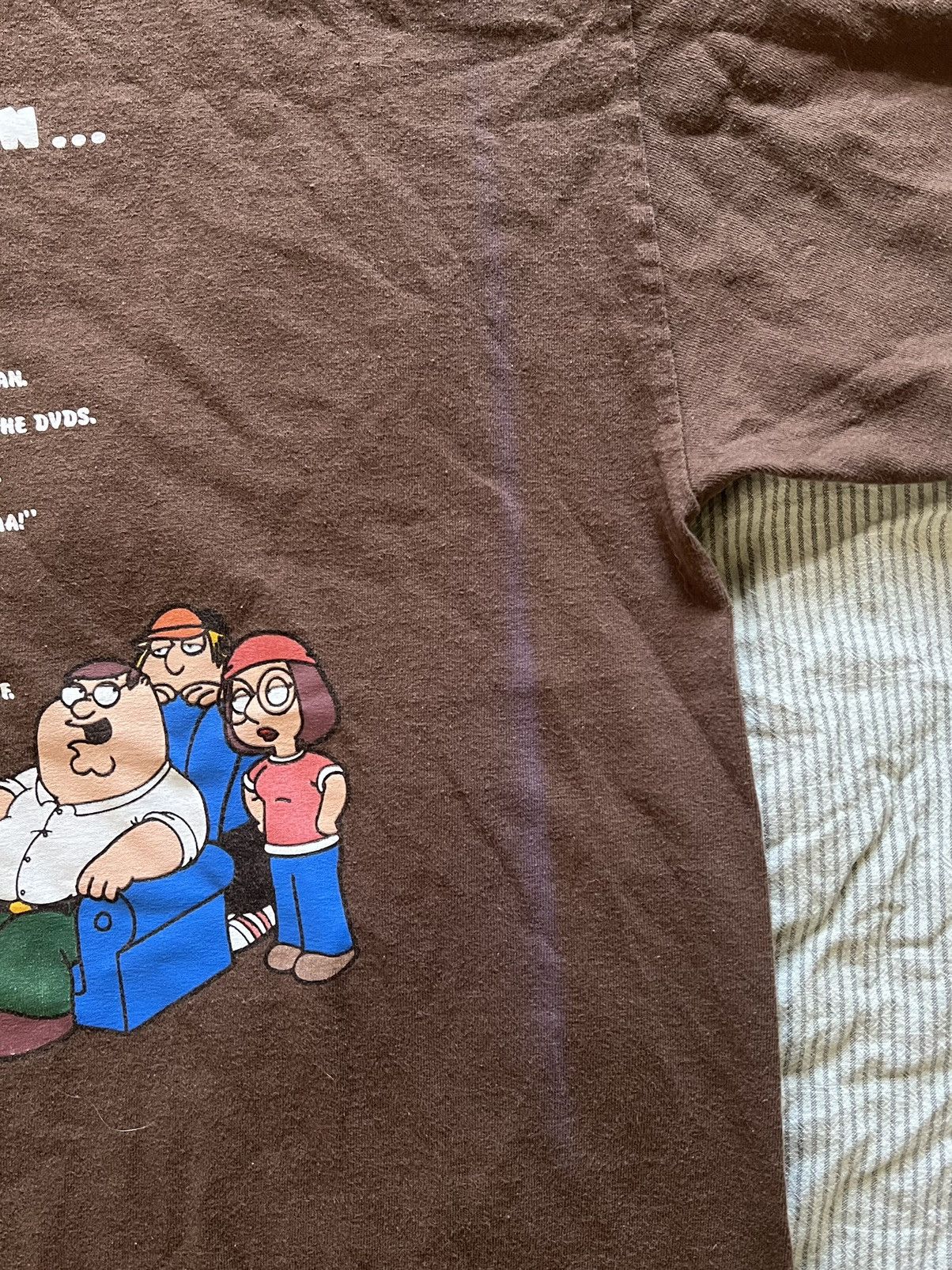 AAA Family Guy Fan Shirt Size US XL / EU 56 / 4 - 2 Thumbnail
