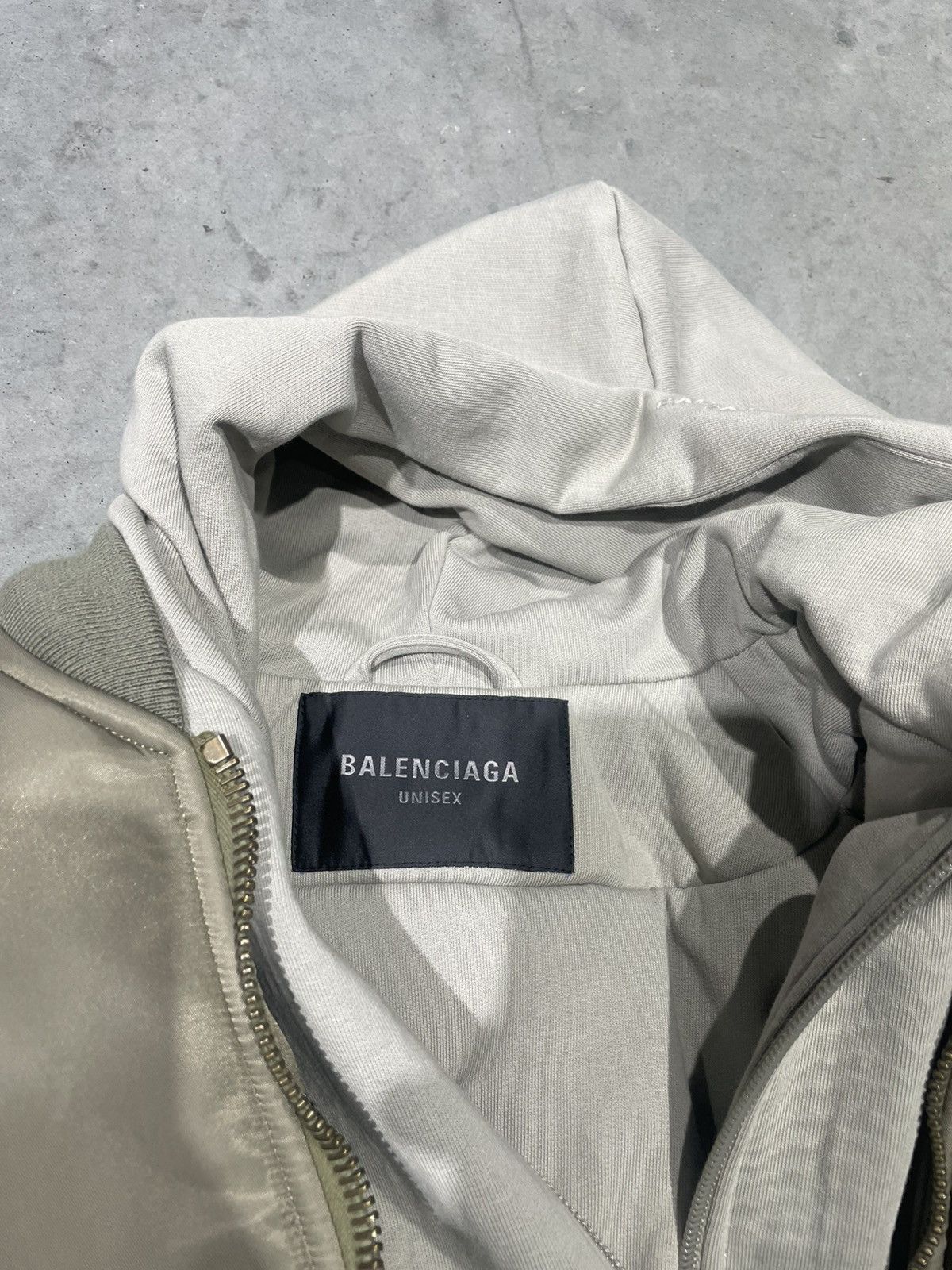 Balenciaga SS23 Balenciaga All In Nylon Bomber Jacket Size US S / EU 44-46 / 1 - 3 Thumbnail