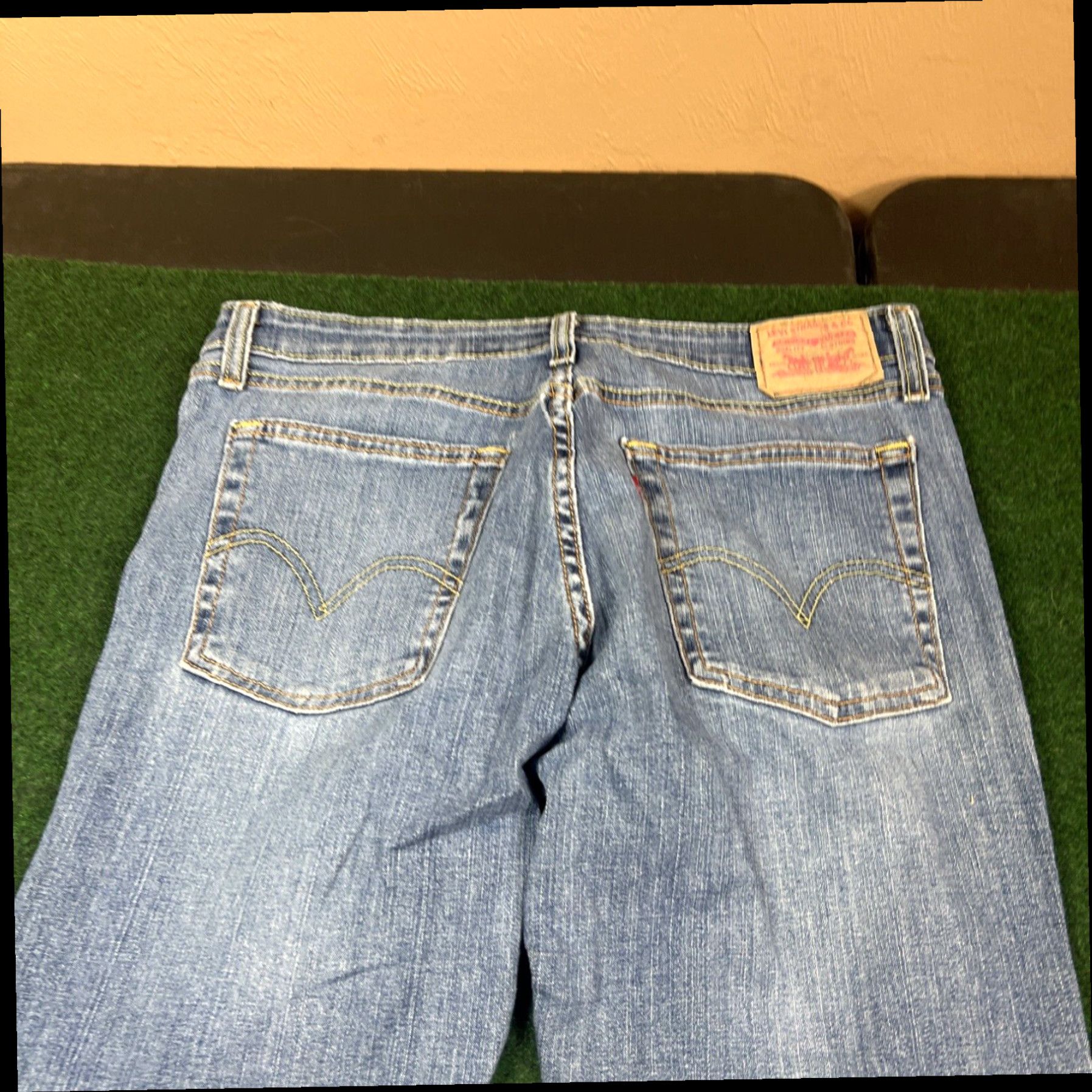 Levi's Levi's 519 Low Stretch Flare Denim Jeans 5 Pocket Juniors 11 M Sz Meas:32x30 Size 32" / US 10 / IT 46 - 4 Thumbnail