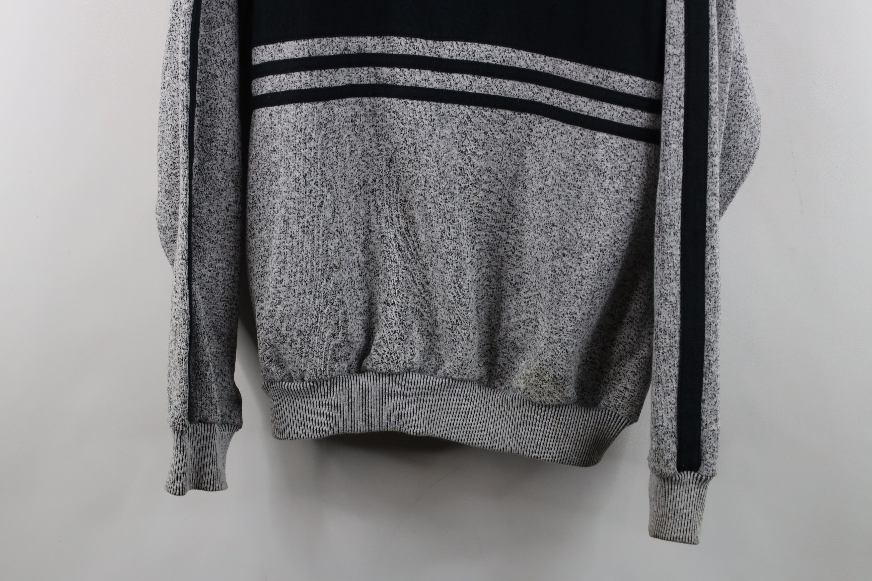 Vintage Vintage 90s Streetwear Striped Collared Sweatshirt Gray Size US L / EU 52-54 / 3 - 3 Thumbnail