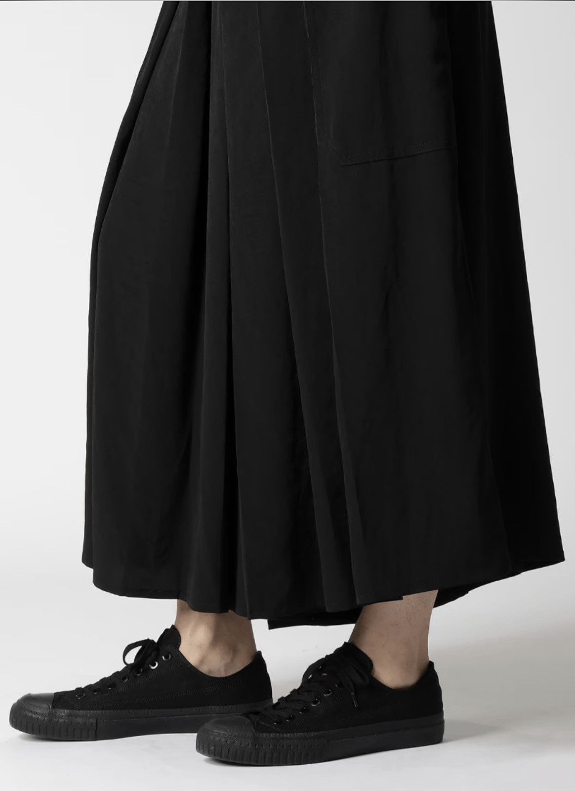 Yohji Yamamoto Yohji Yamamoto Pour Homme AW16 wool Hakama Pants Size US 32 / EU 48 - 6 Thumbnail
