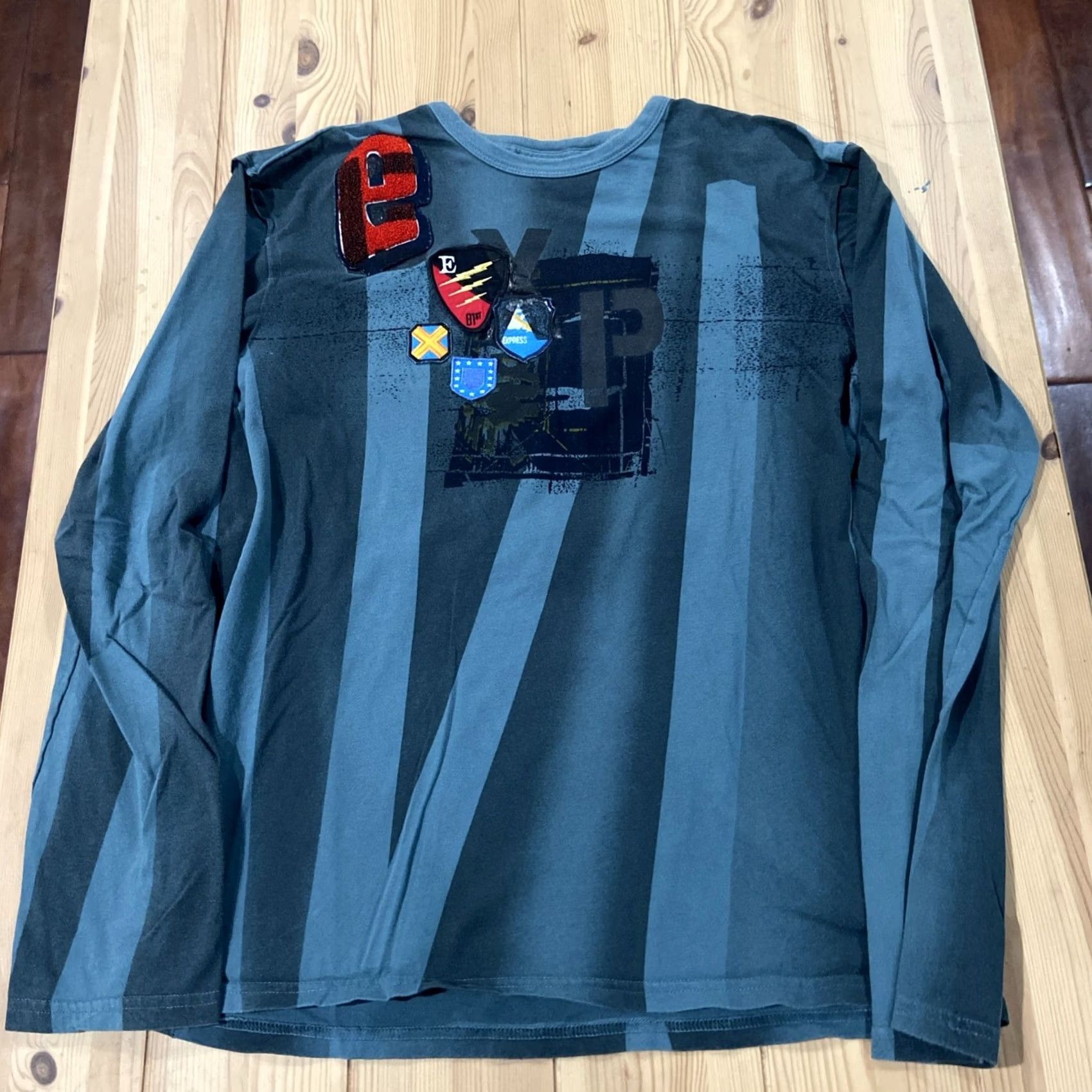 Express VINTAGE Express Shirt Mens M Long Sleeve Navy? Green Skull Patch Grunge Y2K Size US M / EU 48-50 / 2 - 2 Thumbnail