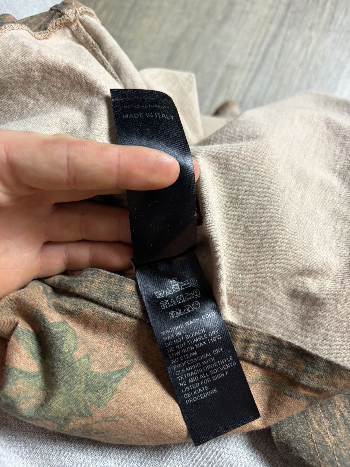 Kanye West yeezy season 4 camo tee Size US L / EU 52-54 / 3 - 9 Thumbnail
